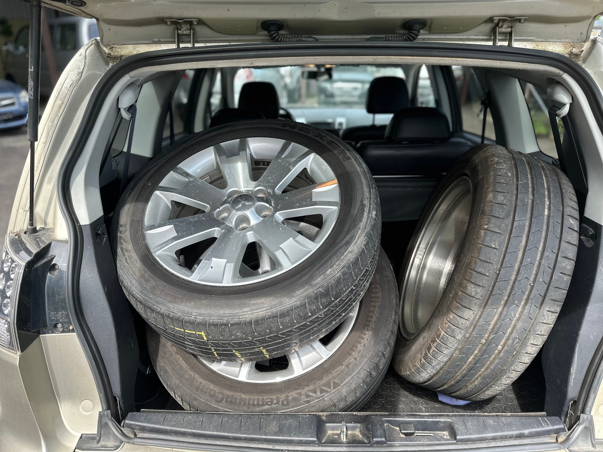 MITSUBISHI Outlander 2.4 Instyle 4WD CVT-image-5