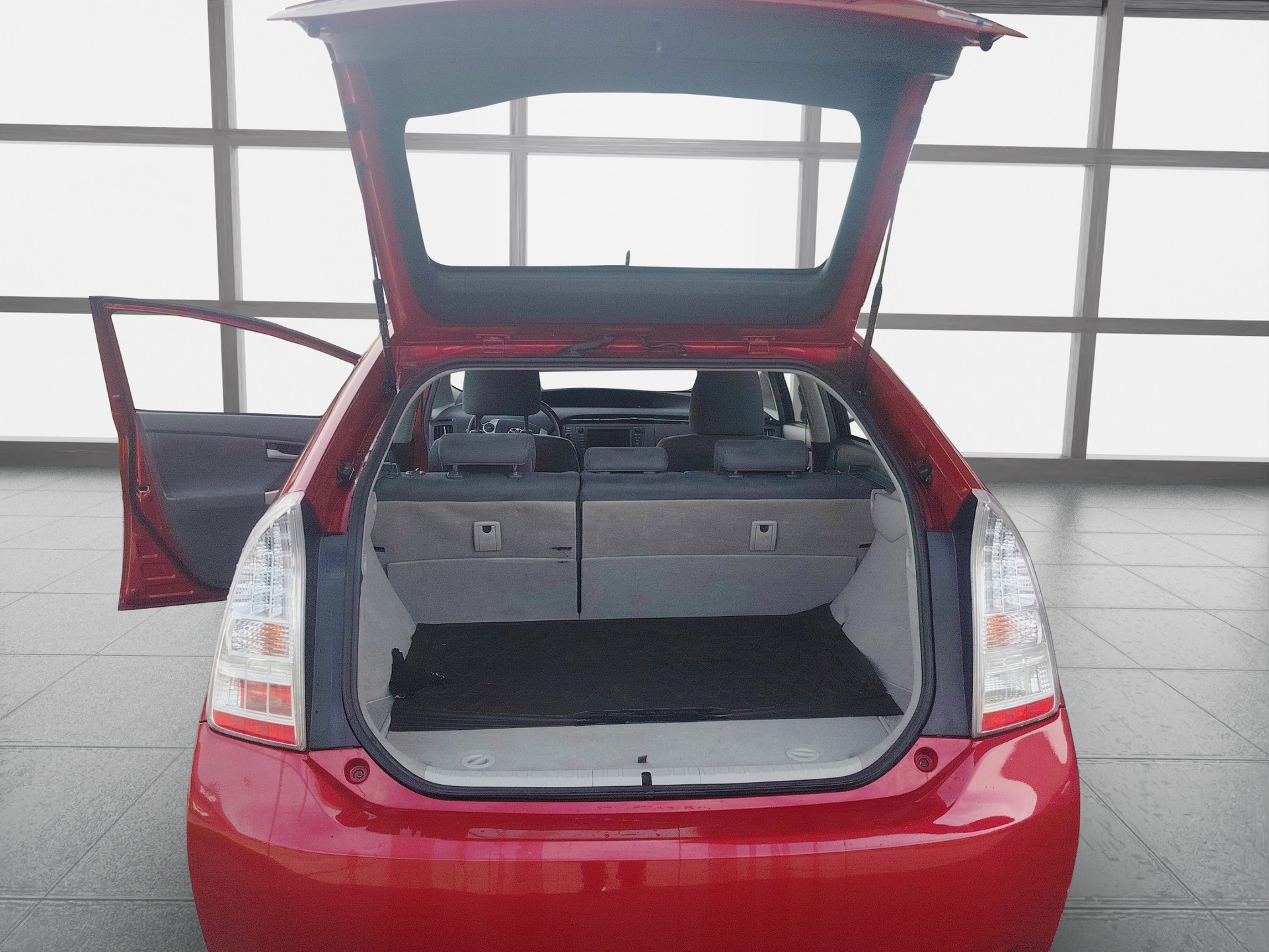 TOYOTA Prius 1.8 16V HSD Sol-image-12