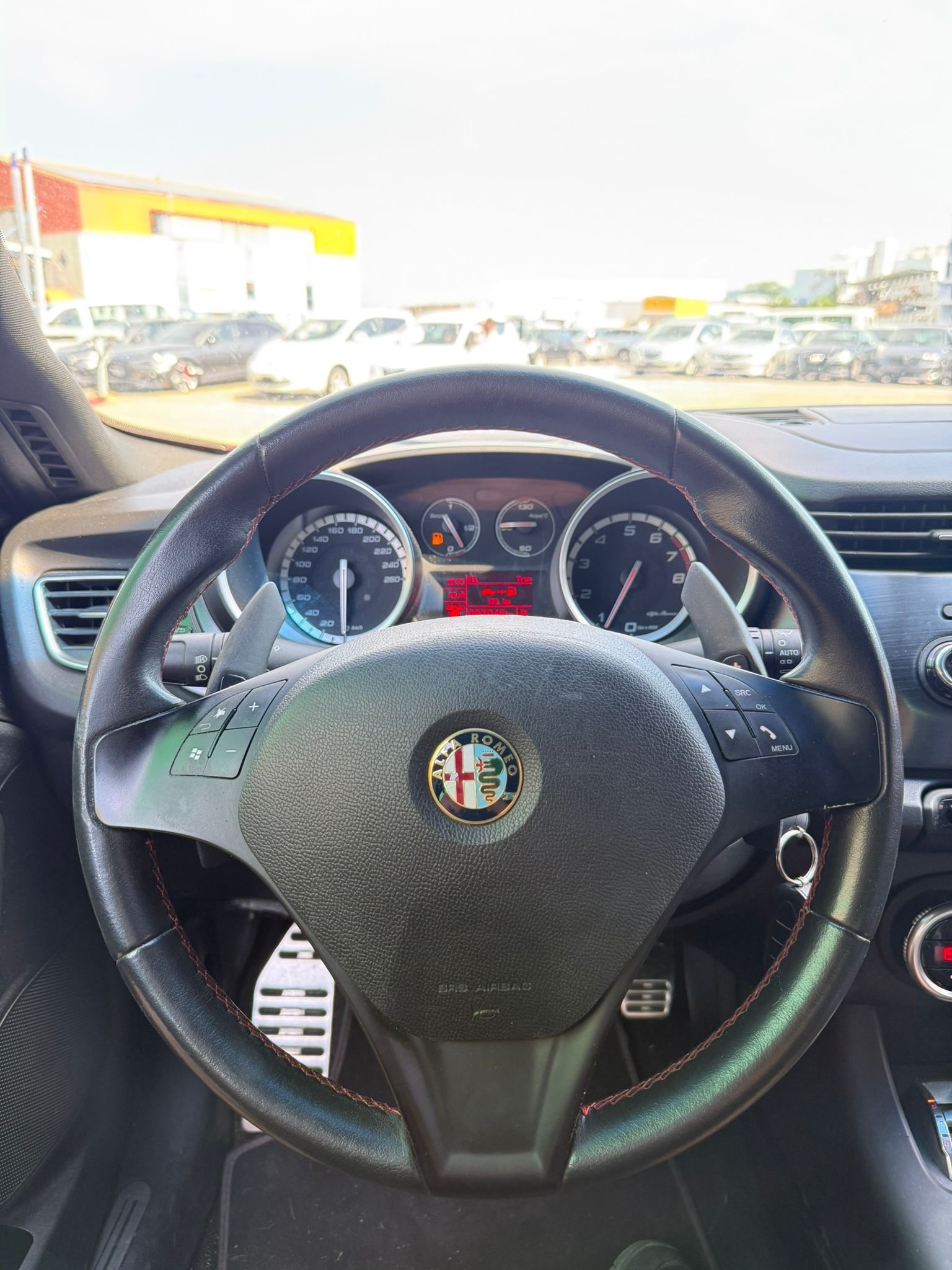 ALFA ROMEO Giulietta 1.4 MultiAir Veloce TCT-image-12