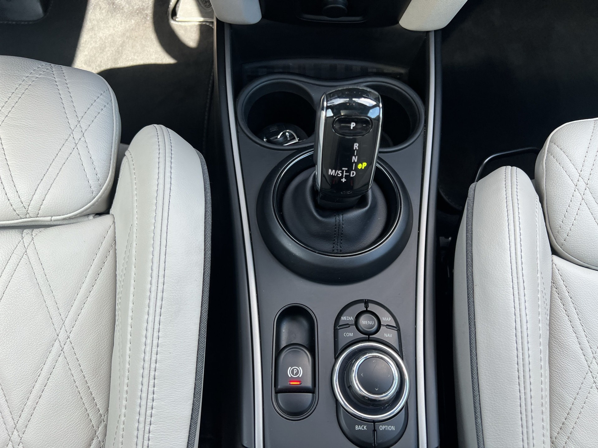 MINI Countryman Cooper S Trafalgar ALL4 Steptronic-image-12