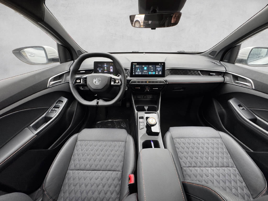 MG 3 1.5 Hybrid Luxury-image-8