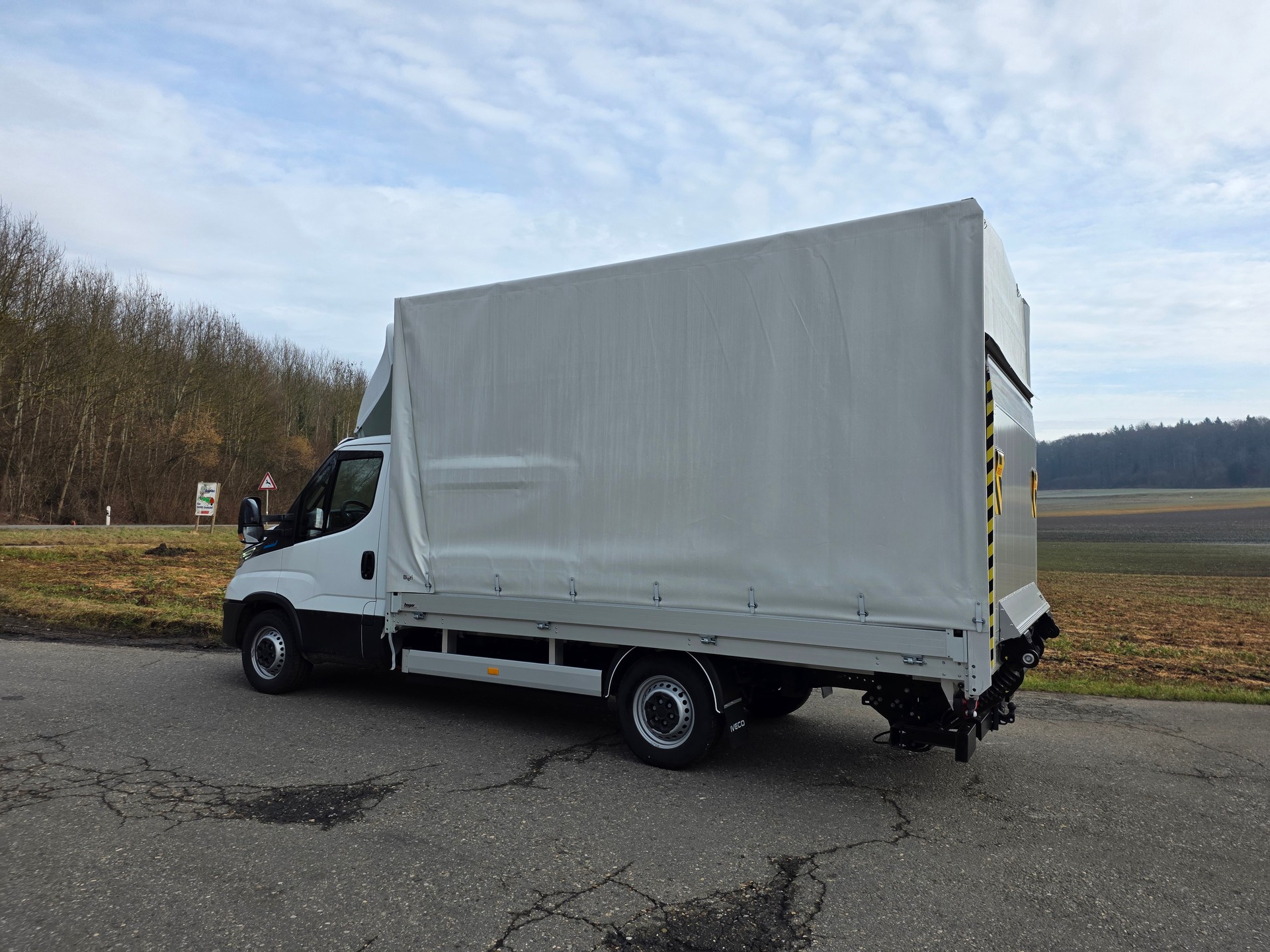 IVECO 38S14E-image-4