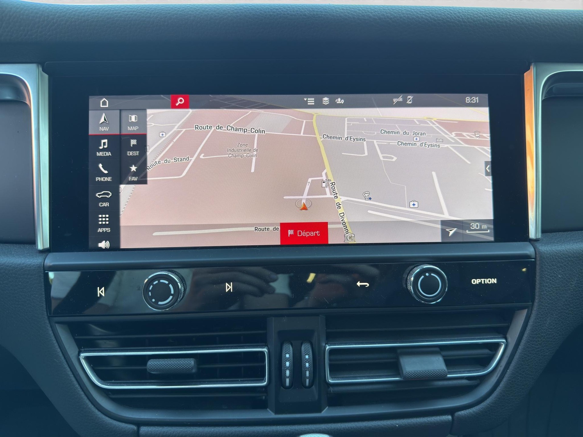 PORSCHE Macan 2.0-image-4