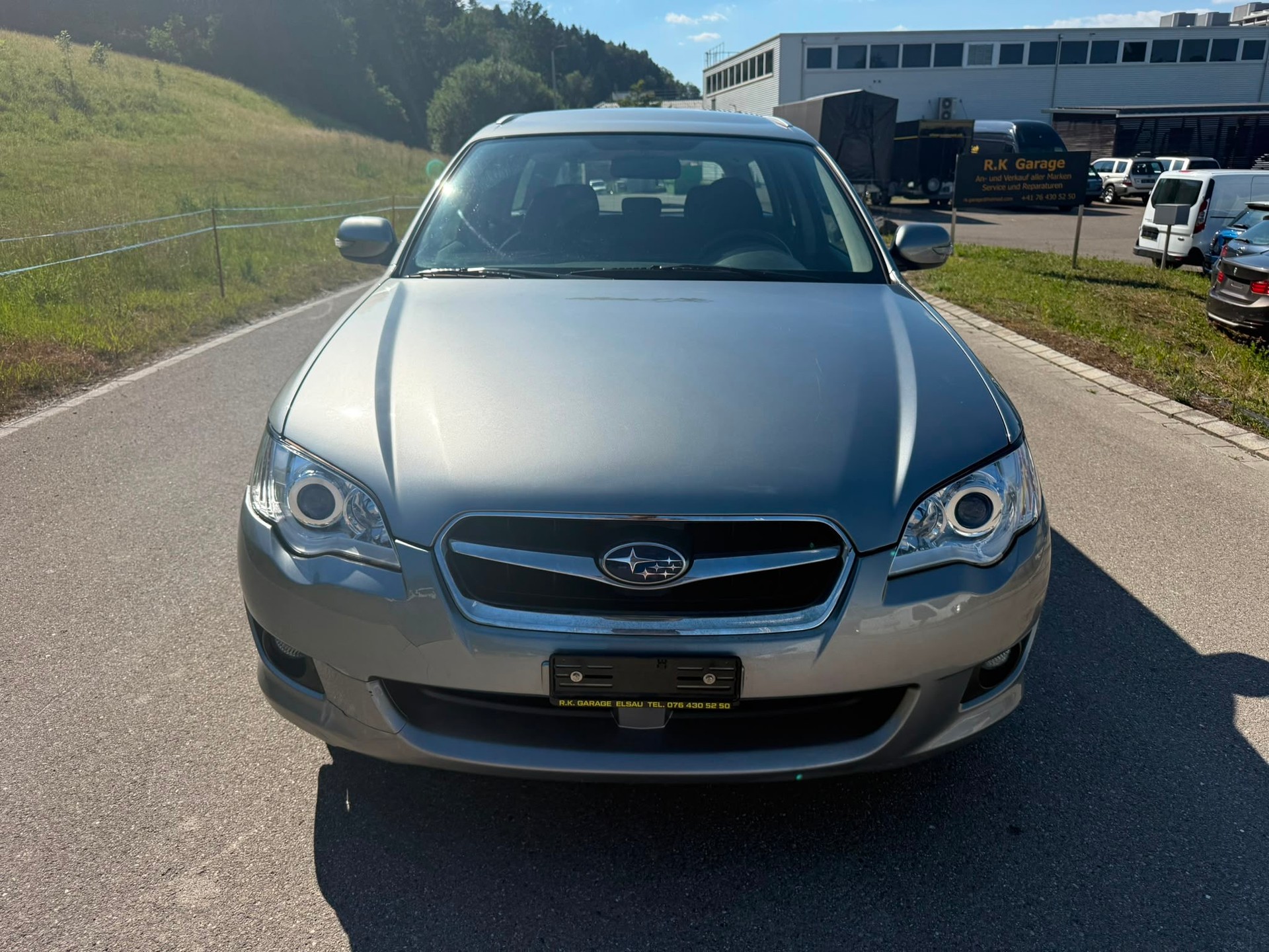 SUBARU Legacy 2.0R AWD Swiss-image-2
