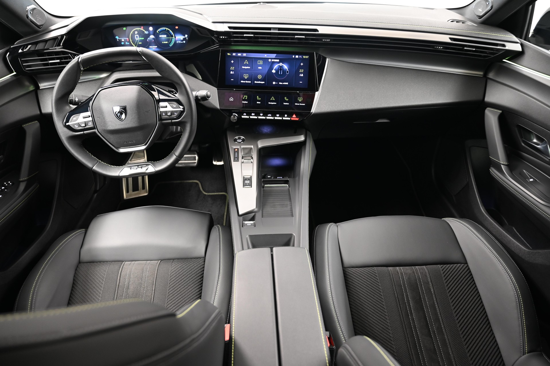 PEUGEOT 308 1.6 PHEV 225 GT-image-6
