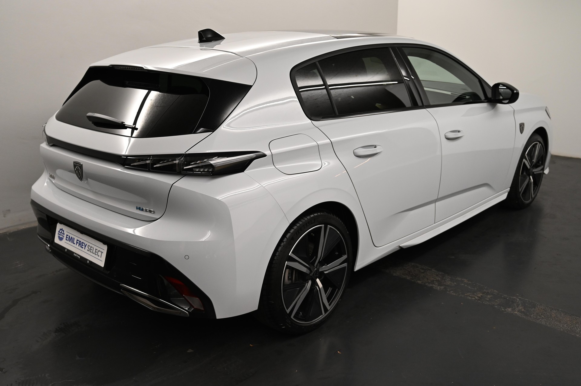 PEUGEOT 308 1.6 PHEV 225 GT-image-17