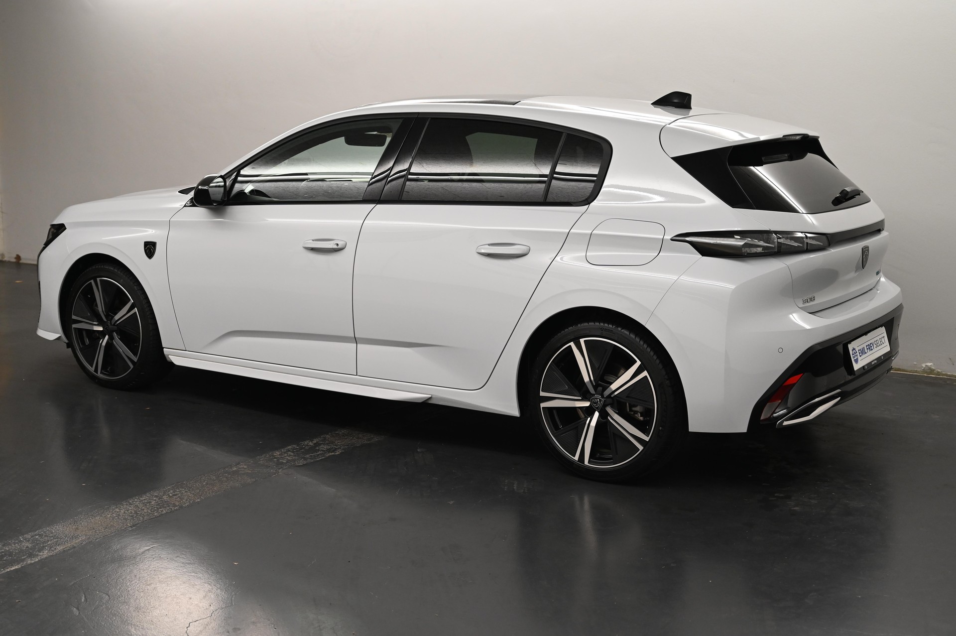 PEUGEOT 308 1.6 PHEV 225 GT-image-3