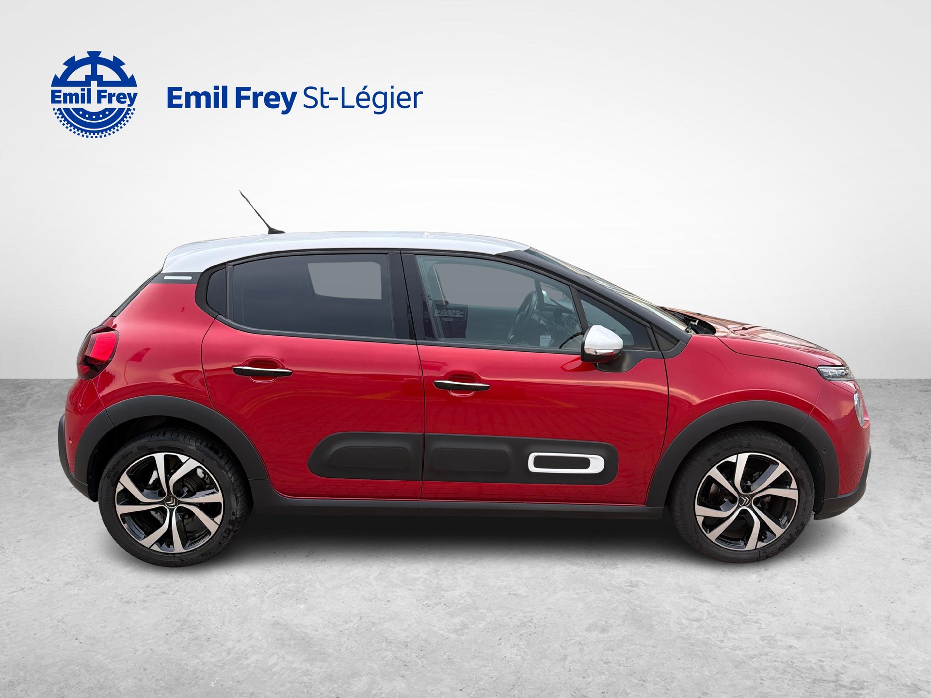 CITROEN C3 1.2 PureTech Shine-image-5
