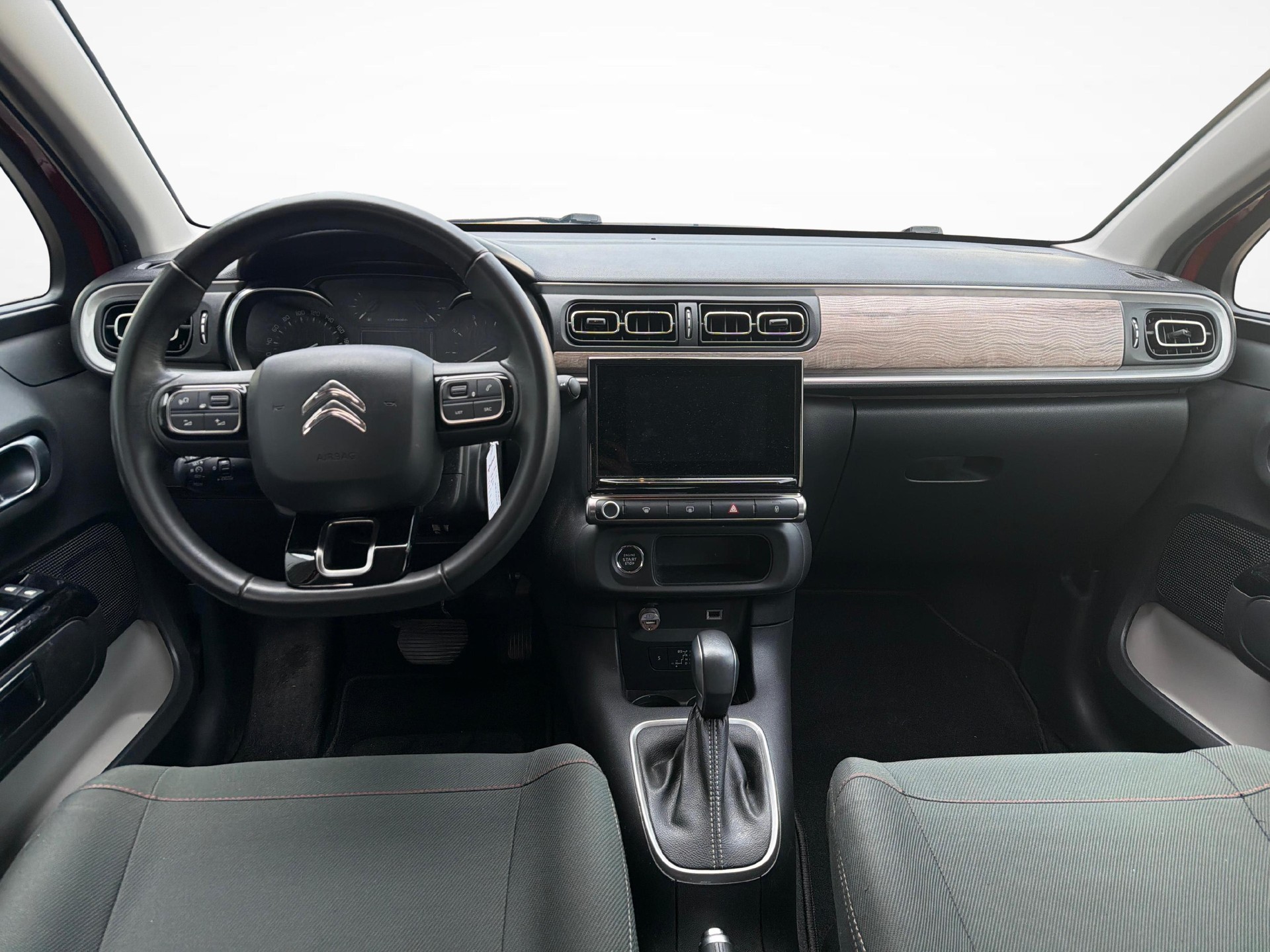 CITROEN C3 1.2 PureTech Shine-image-8