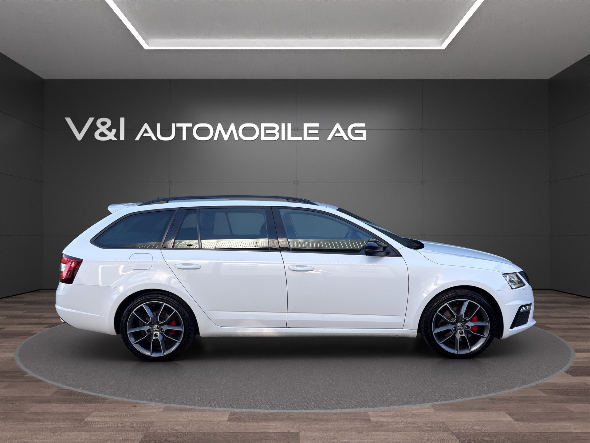 SKODA Octavia Combi 2.0 TDI RS 4x4 DSG-image-7