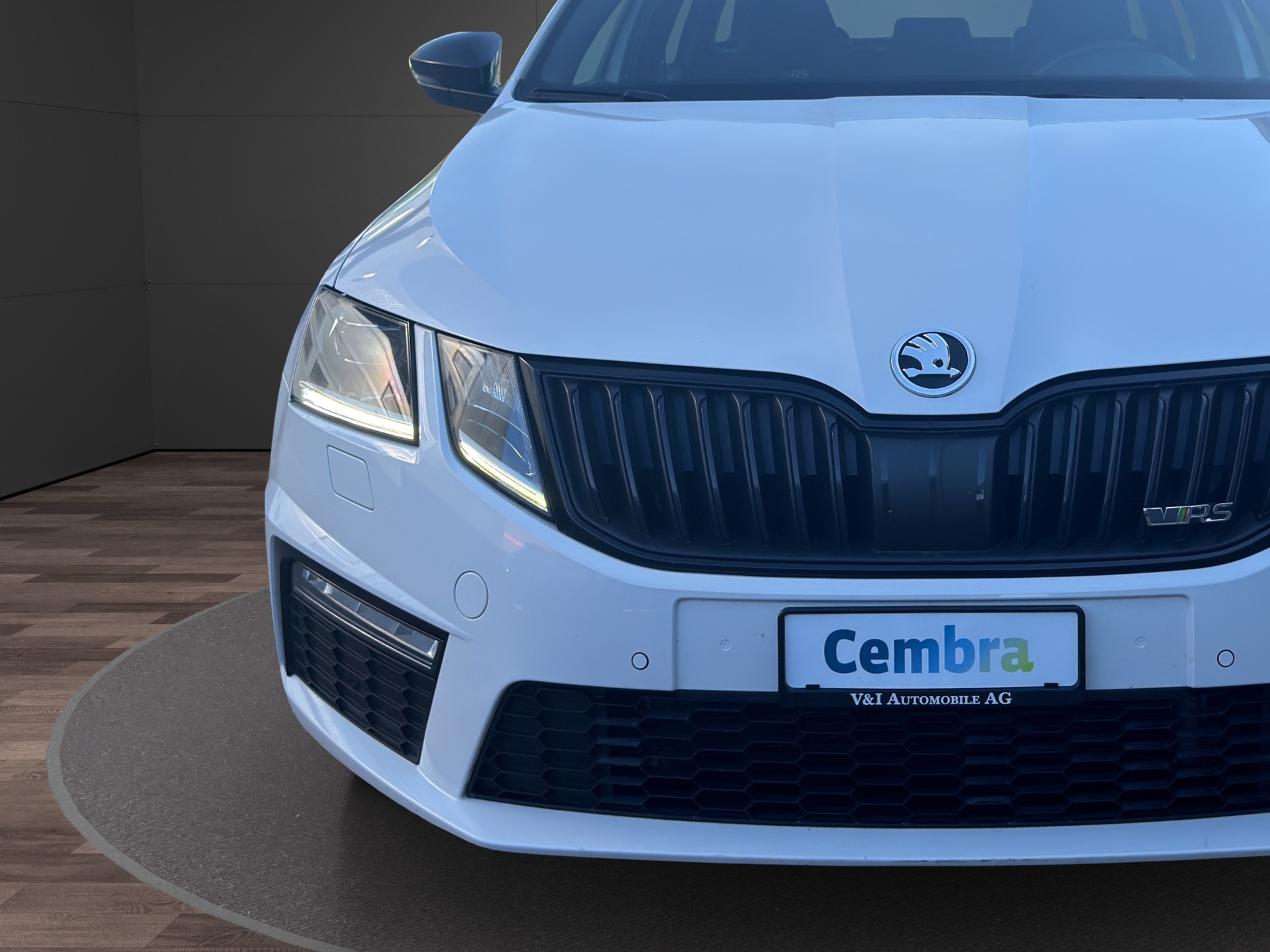 SKODA Octavia Combi 2.0 TDI RS 4x4 DSG-image-8