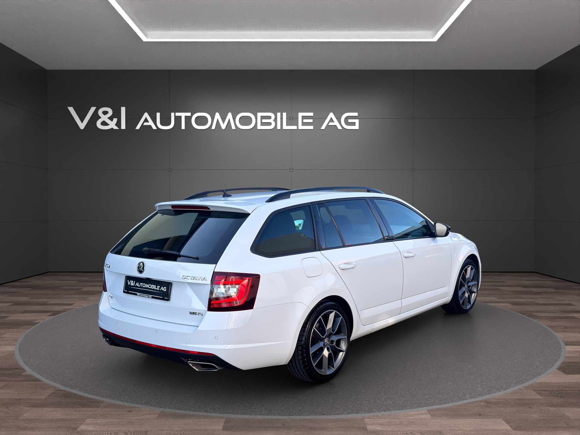 SKODA Octavia Combi 2.0 TDI RS 4x4 DSG-image-4