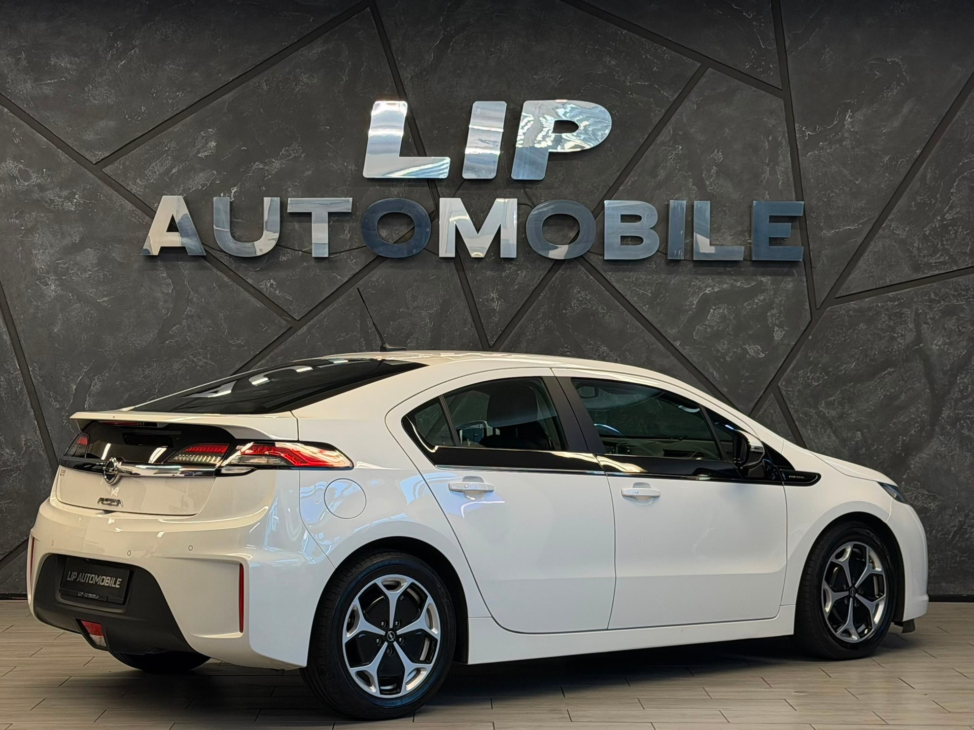 OPEL Ampera E-REV-image-5