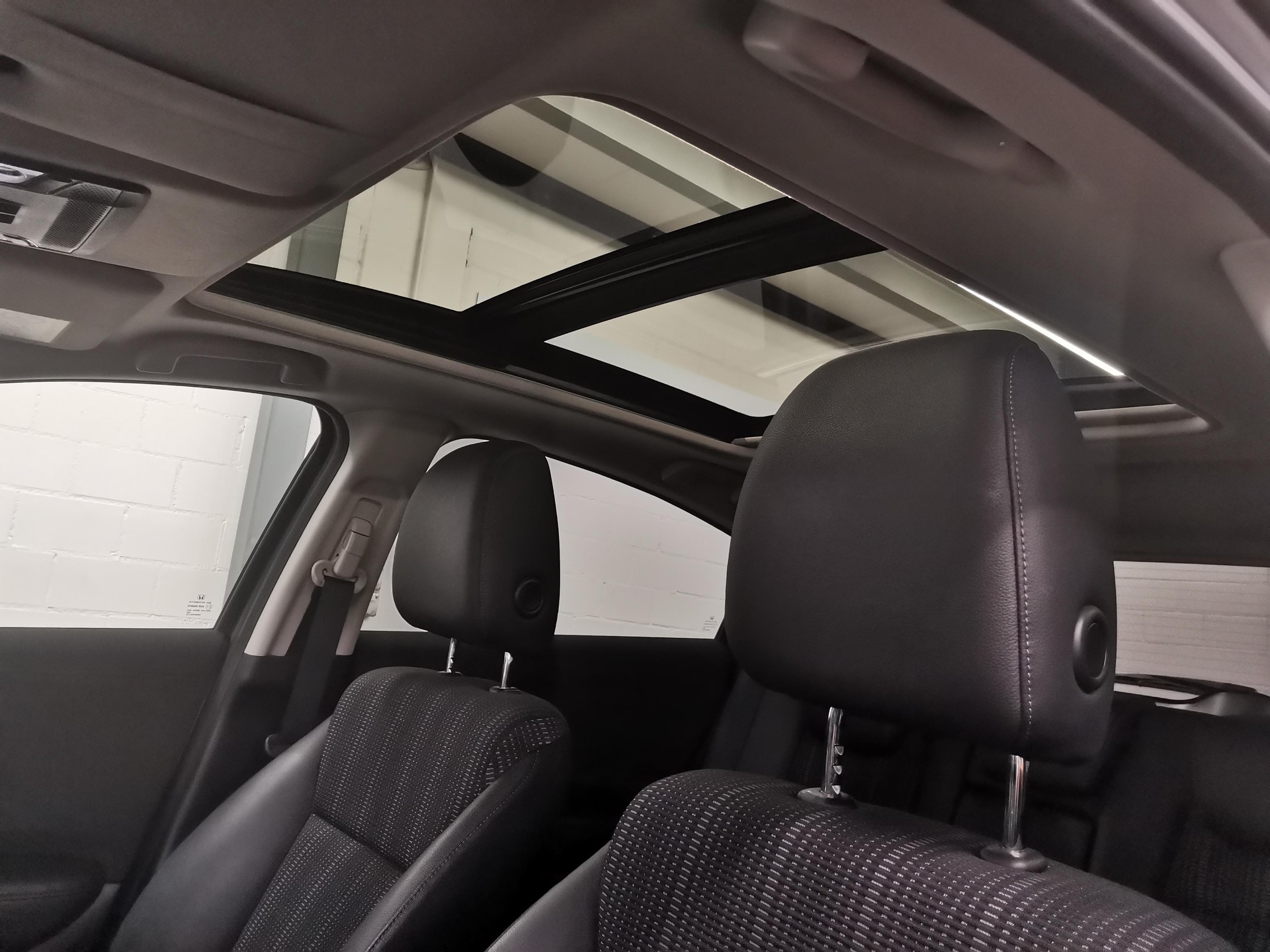 HONDA HR-V 1.5i-VTEC Executive-image-7