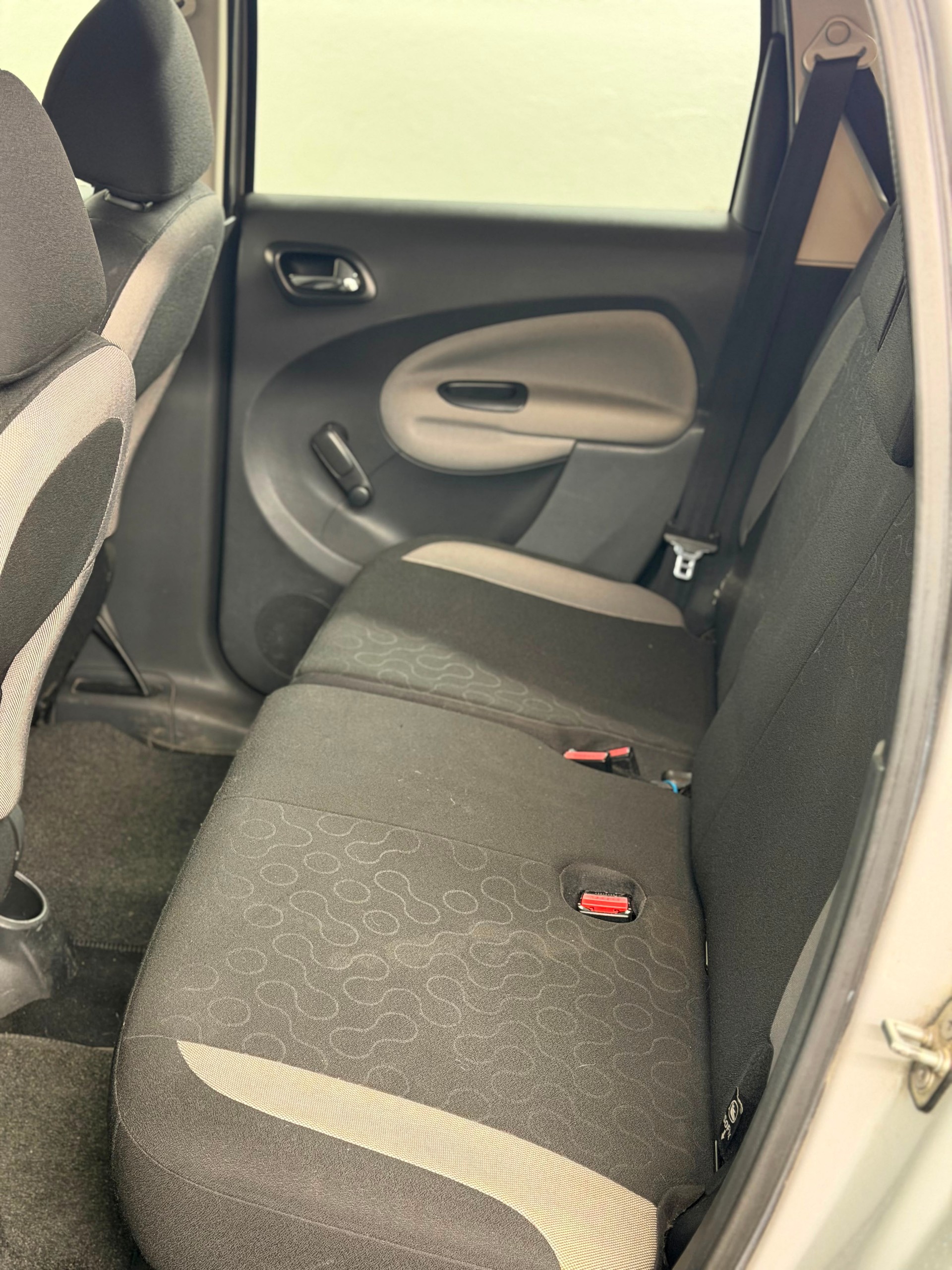CITROEN C3 Picasso 1.6 HDi Swiss Style EGS6-image-7