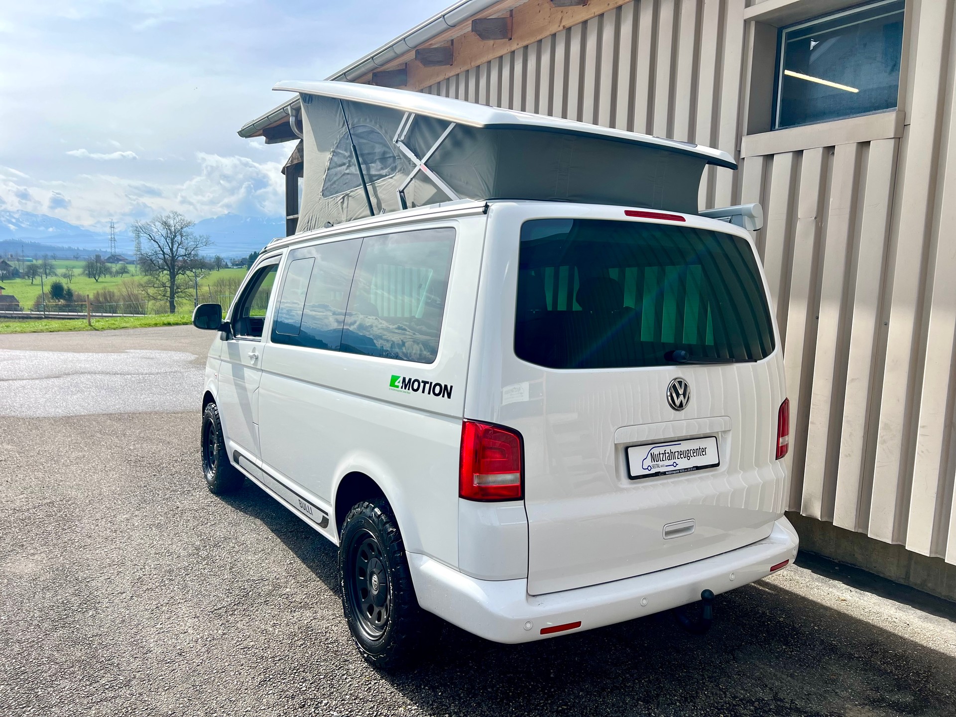 VW T5 California 2.0 TDI Beach 140 PS 4Motion 3500kg "Offroad special"-image-6