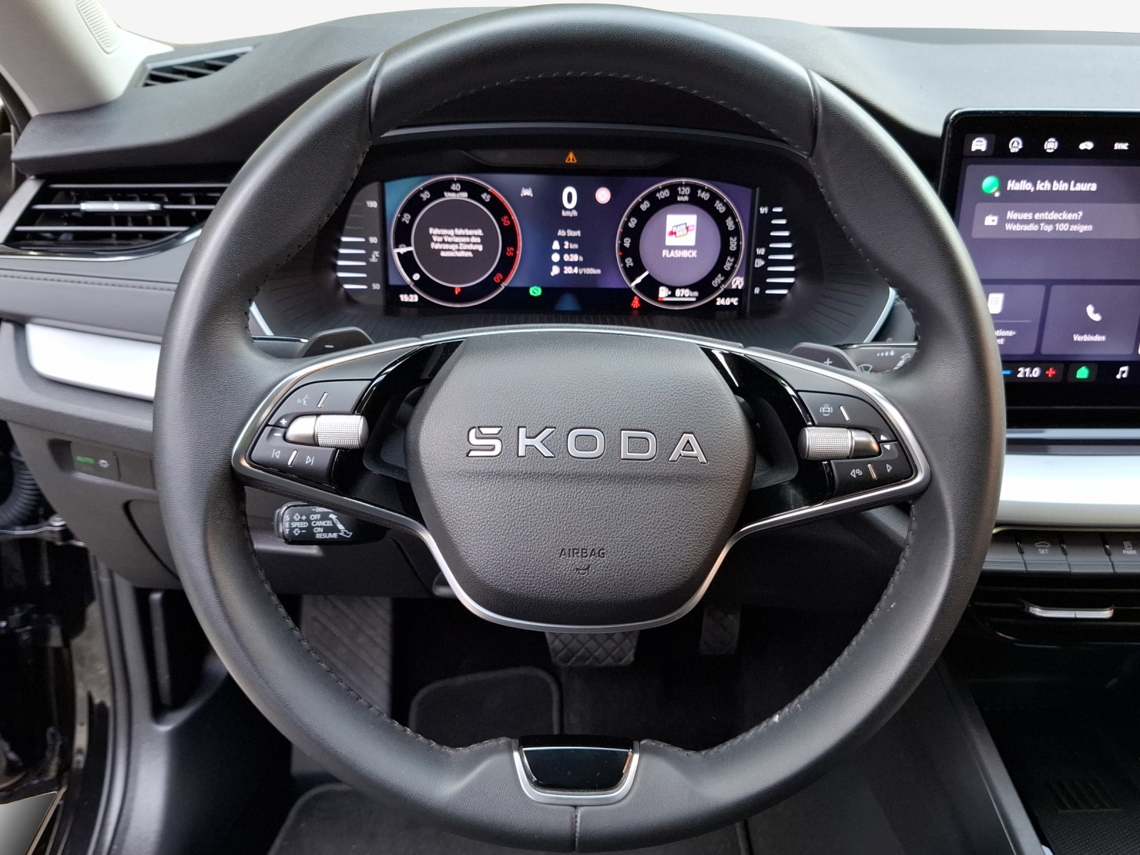 SKODA Octavia Combi 2.0 TDI DSG Selection-image-9