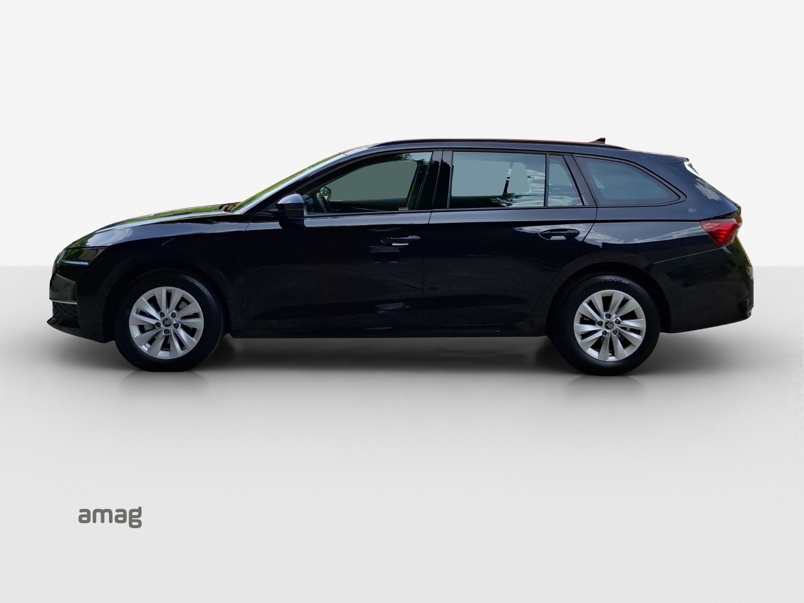 SKODA Octavia Combi 2.0 TDI DSG Selection-image-1
