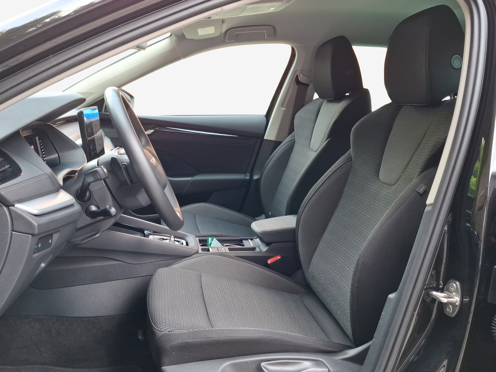 SKODA Octavia Combi 2.0 TDI DSG Selection-image-7