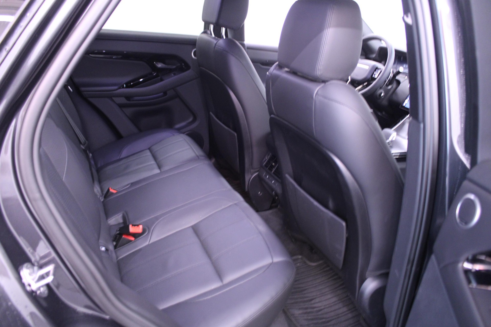 LAND ROVER Range Rover Evoque 1.5 T 270e Dynamic HSE-image-6