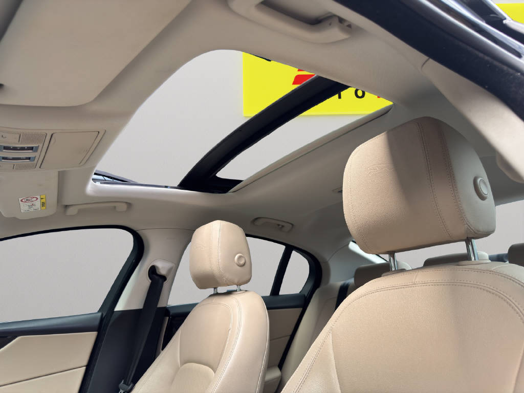 JAGUAR XE 2.0 T 250 S-image-13