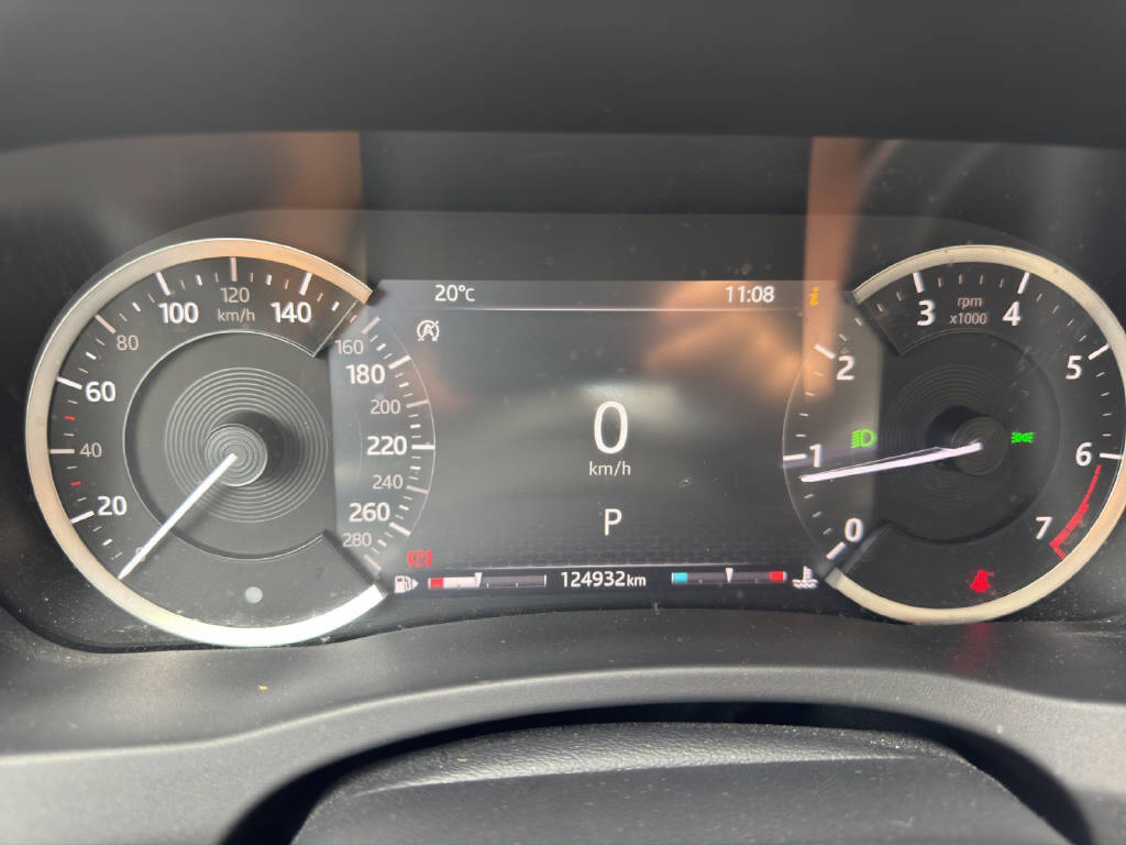 JAGUAR XE 2.0 T 250 S-image-9
