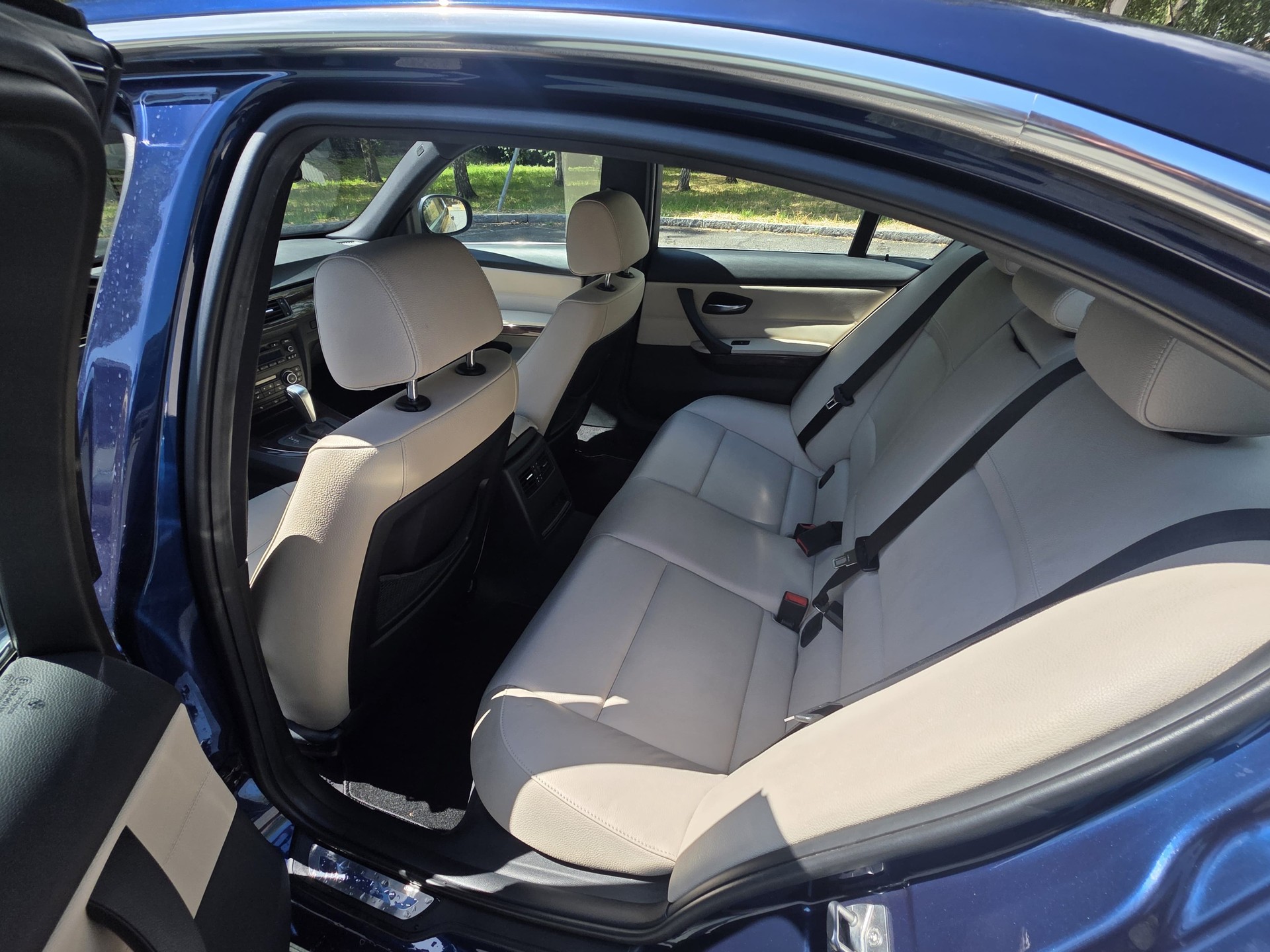 BMW 335i x-Drive Steptronic-image-7