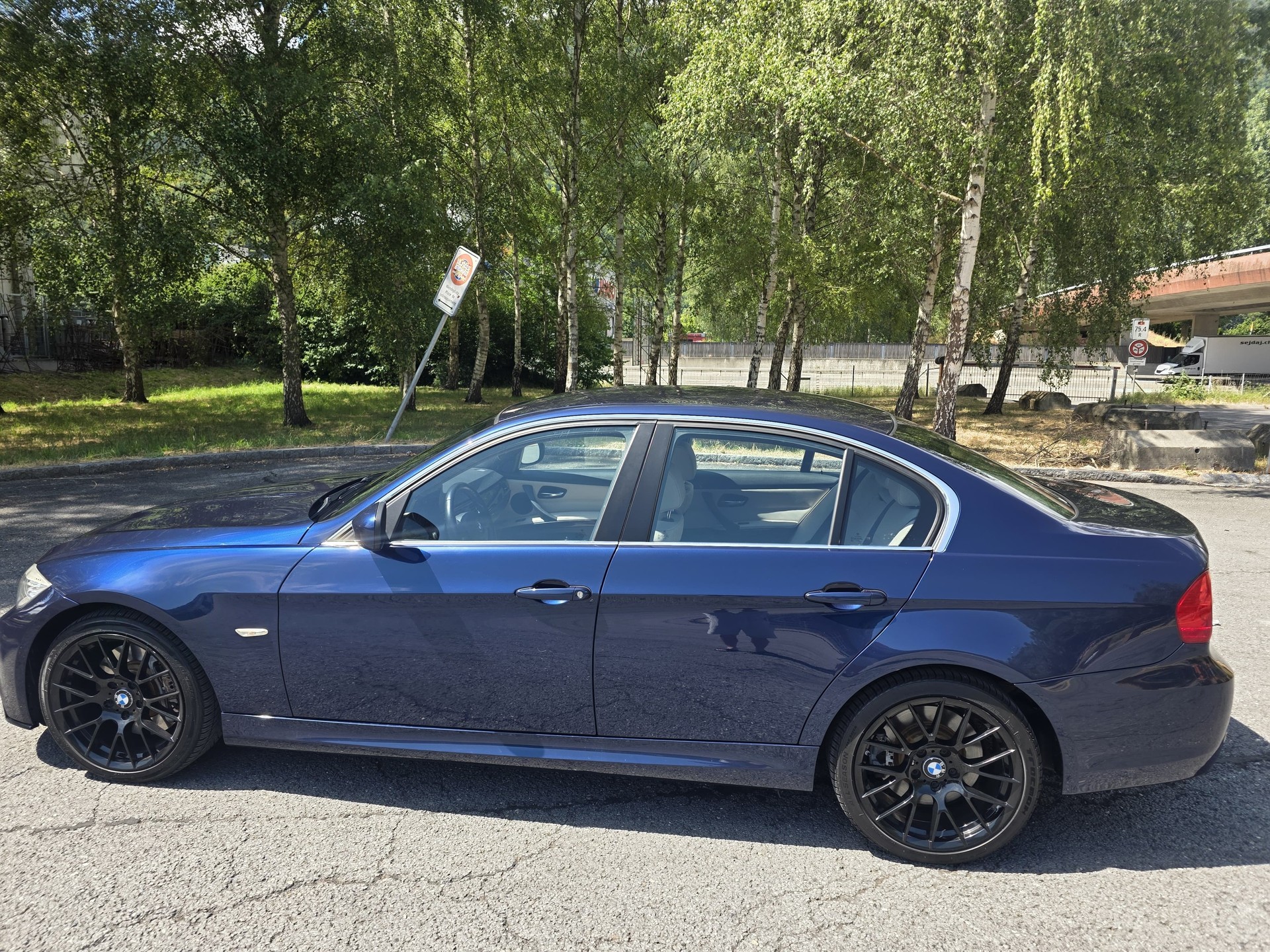 BMW 335i x-Drive Steptronic-image-2