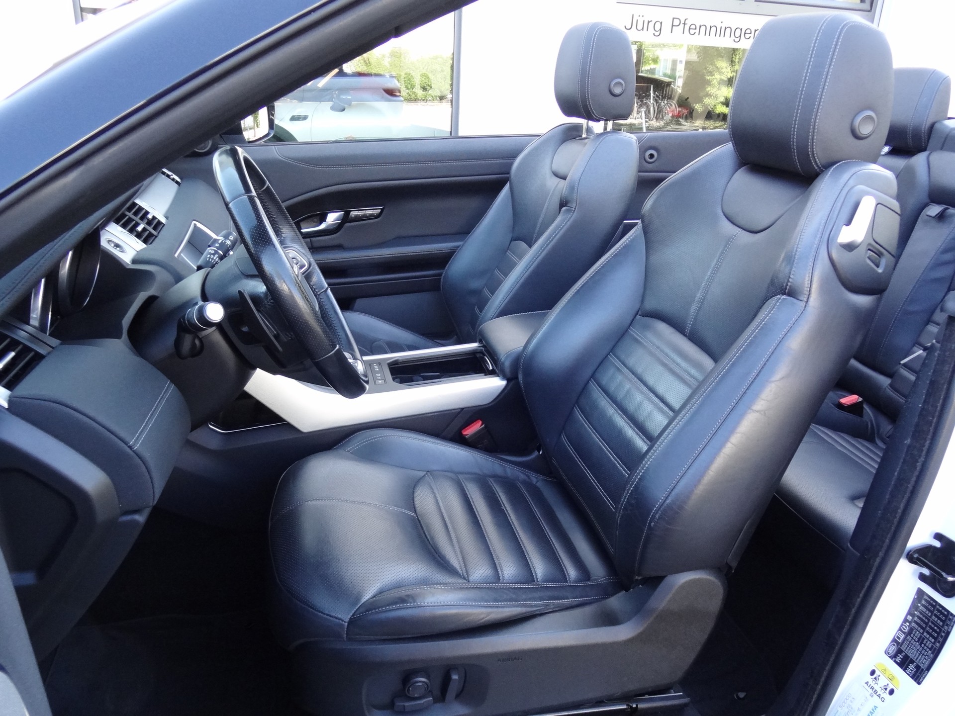 LAND ROVER Range Rover Evoque Conver. 2.0 TD4 HSE Dynamic AT9-image-14