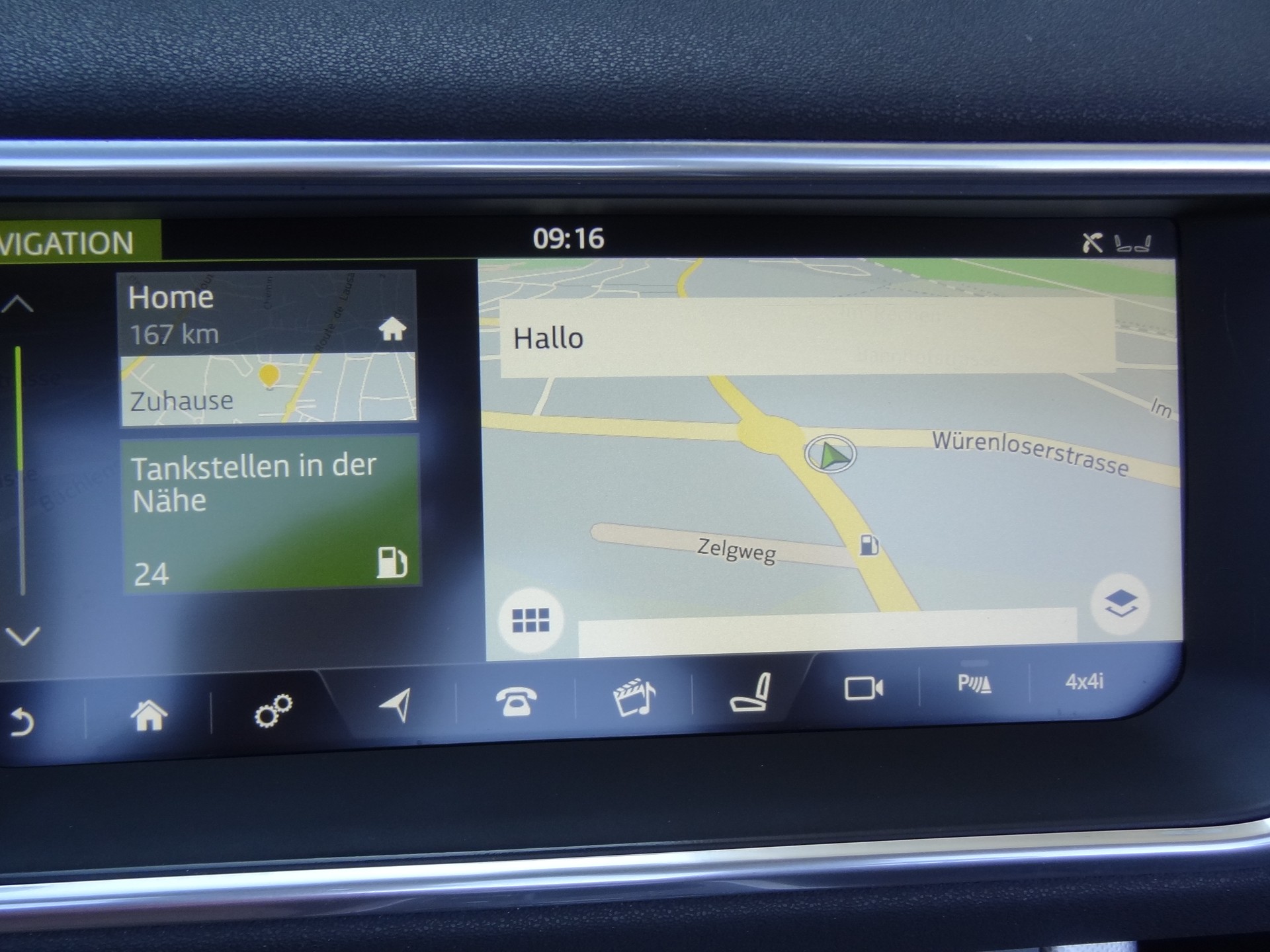 LAND ROVER Range Rover Evoque Conver. 2.0 TD4 HSE Dynamic AT9-image-27