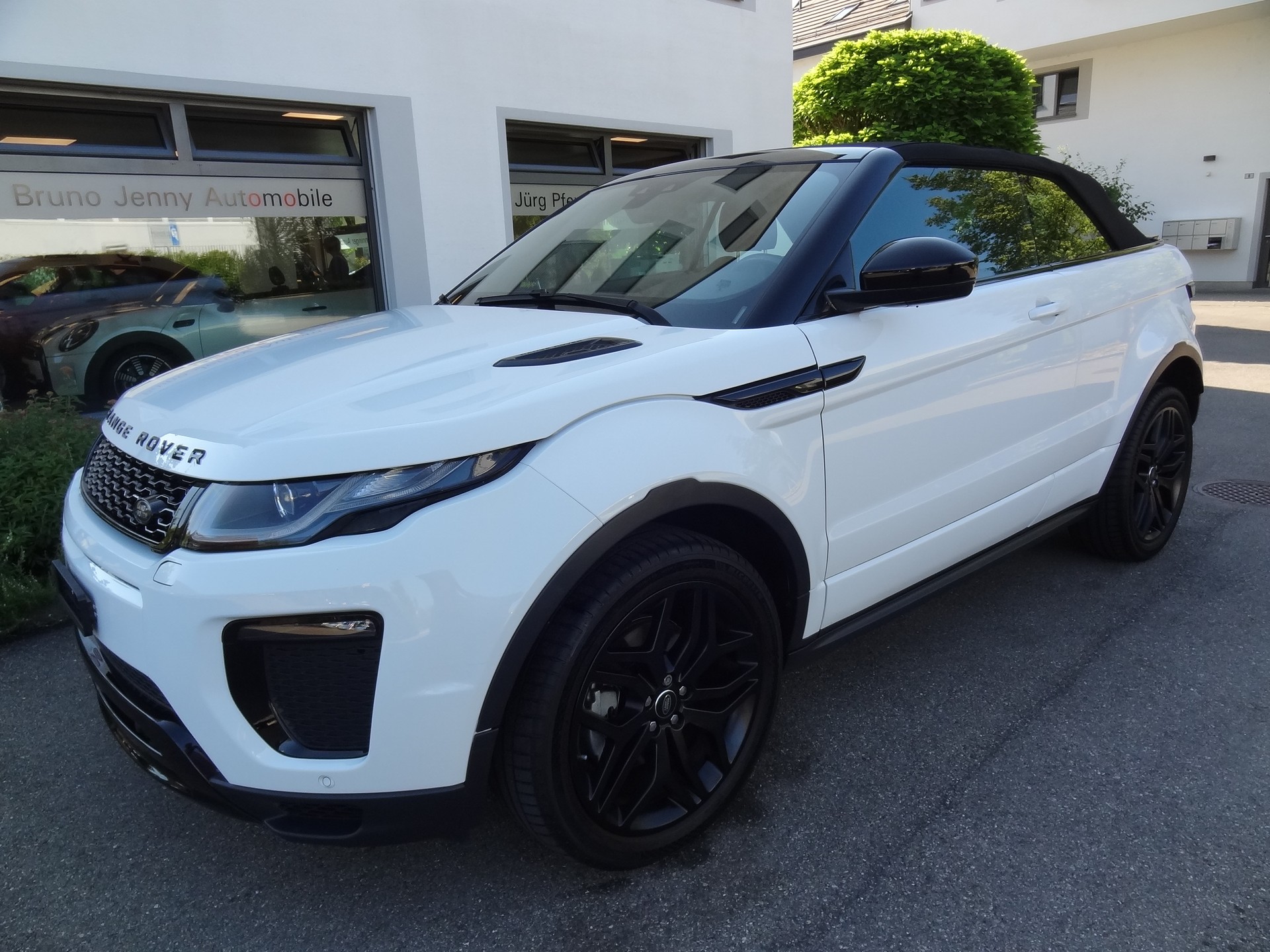 LAND ROVER Range Rover Evoque Conver. 2.0 TD4 HSE Dynamic AT9-showroom-element-1