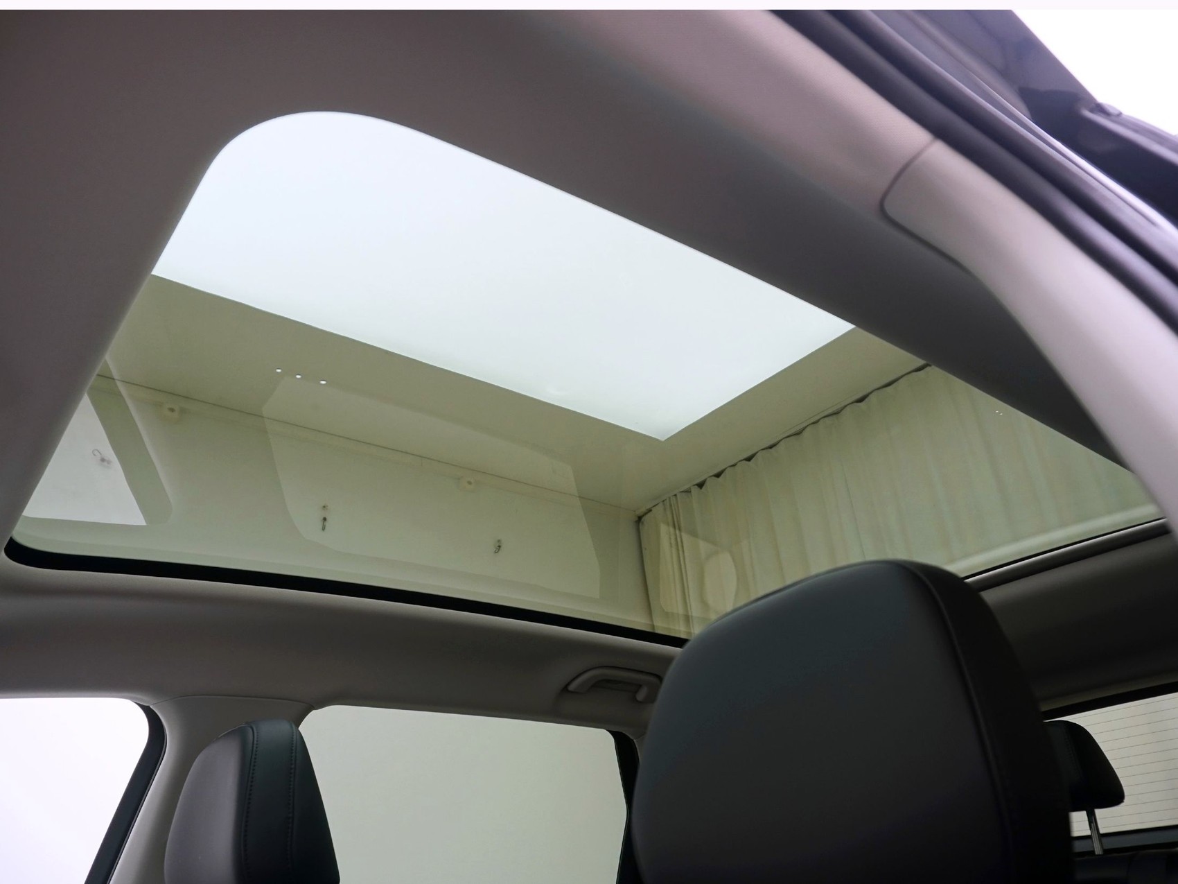 LEAPMOTOR C10 Design Pro MAX AWD-image-27
