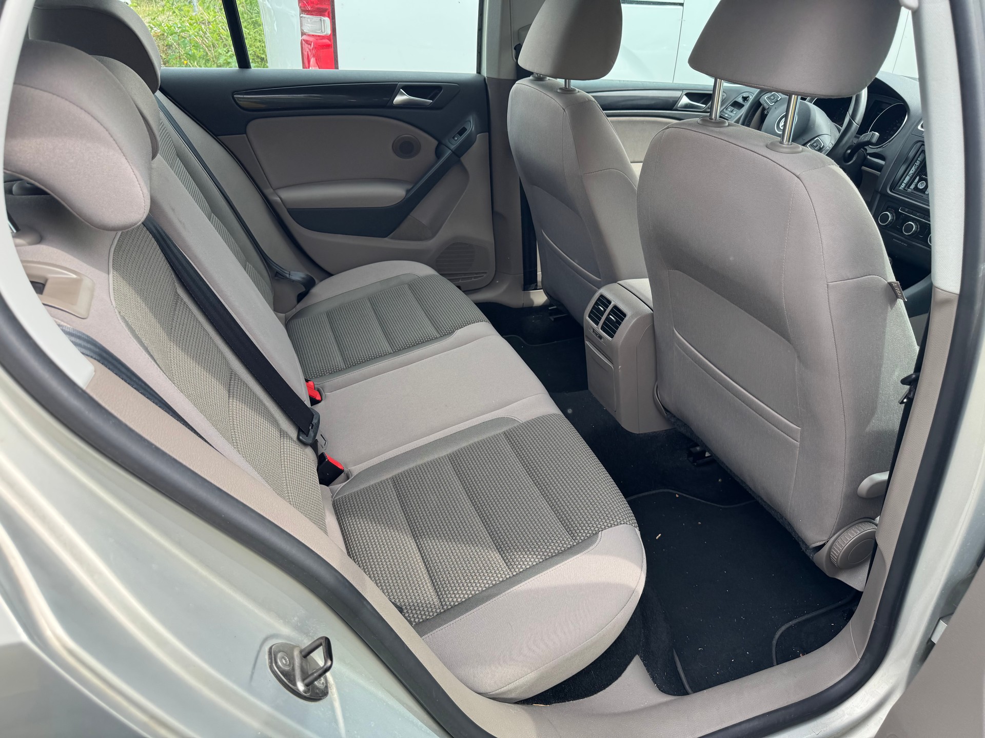 VW Golf 1.2 TSI BlueMotion Technology Comfortline DSG-image-6