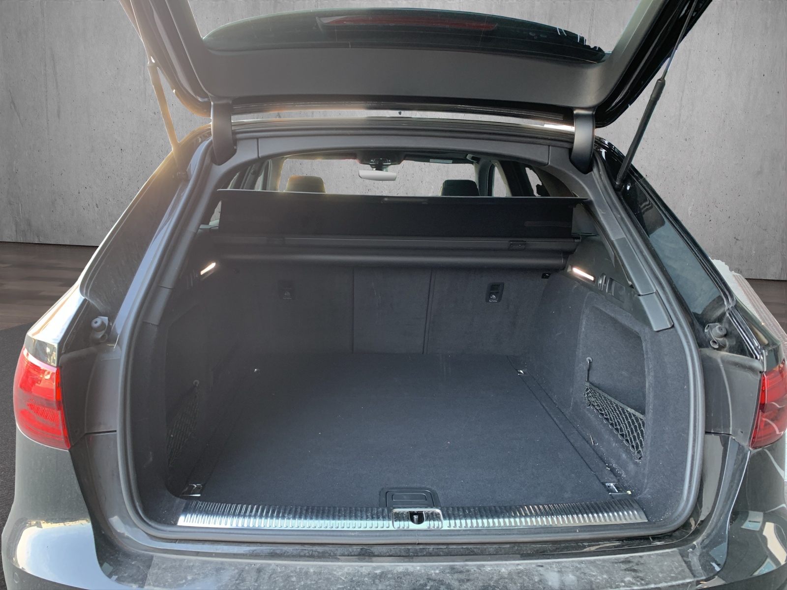 AUDI S4 Avant 3.0 TFSI quattro tiptronic-image-14
