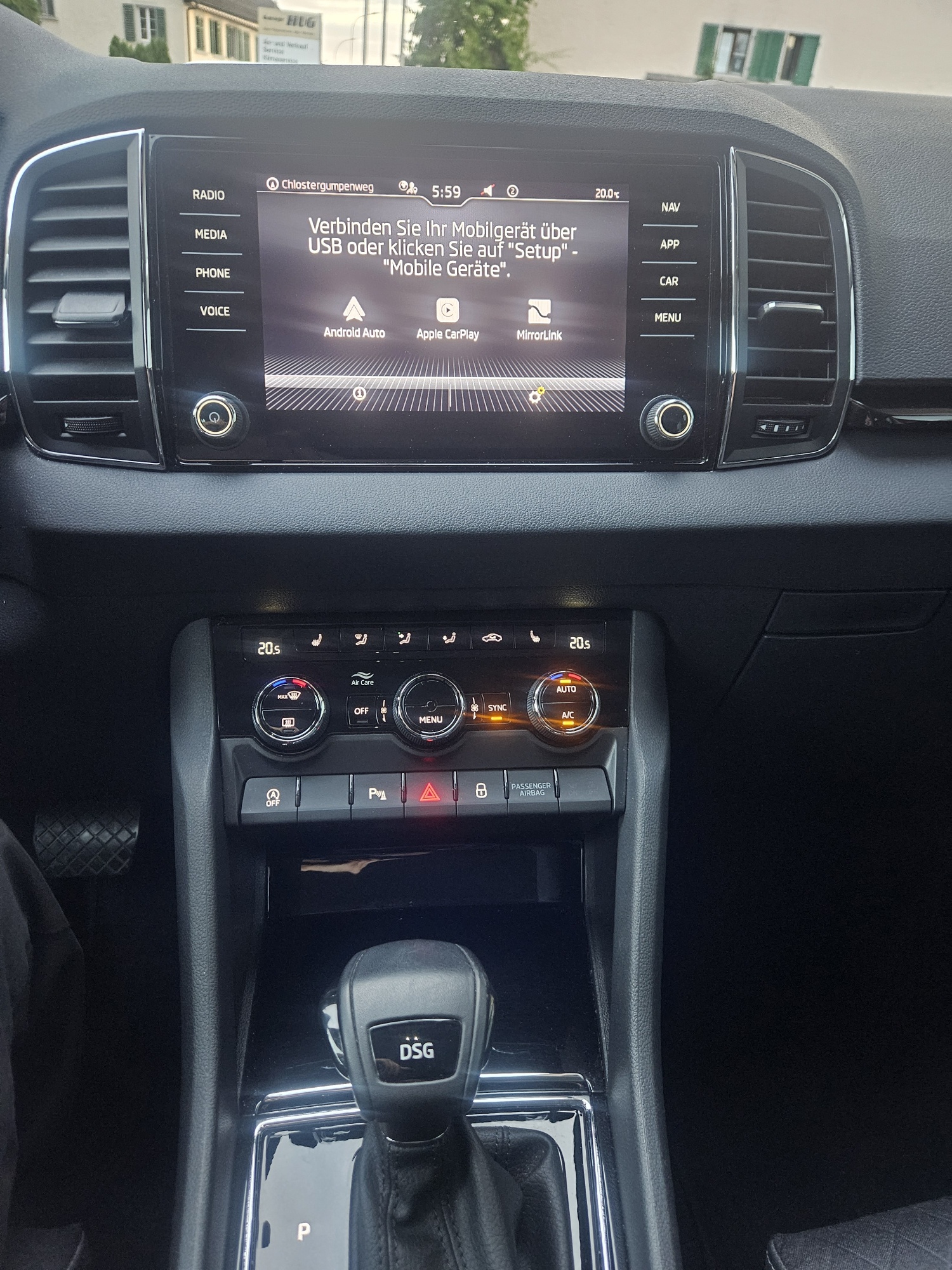 SKODA Karoq 1.5 TSI ACT Style DSG-image-8