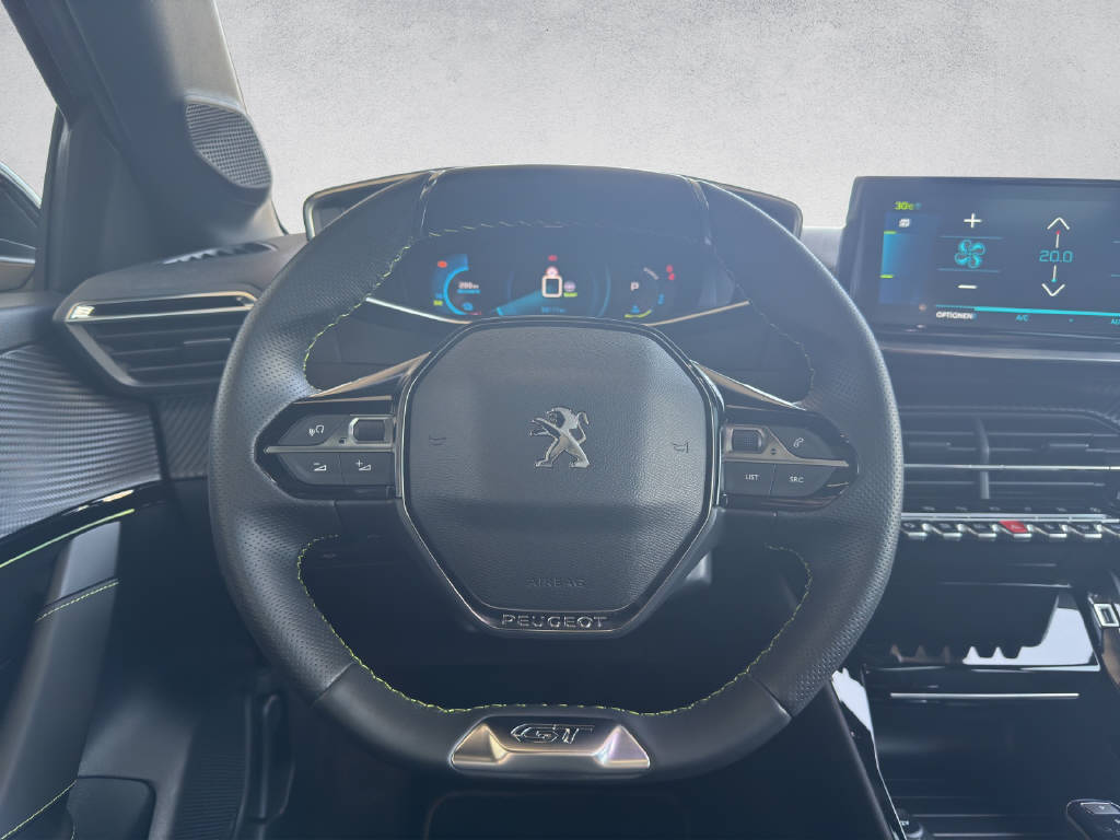 PEUGEOT 208 e-GT-image-11