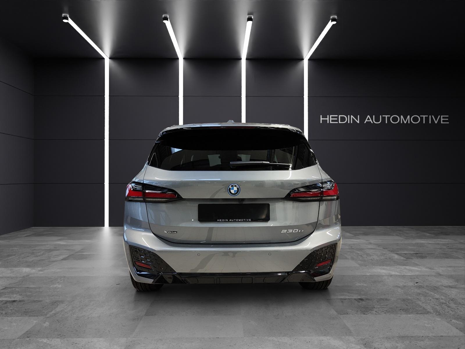 BMW 230e xDrive Active Tourer-image-11