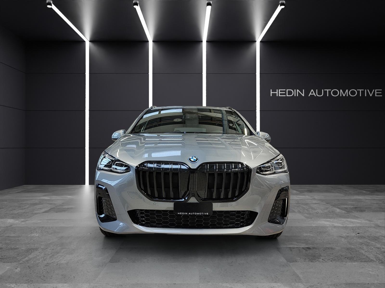 BMW 230e xDrive Active Tourer-image-9