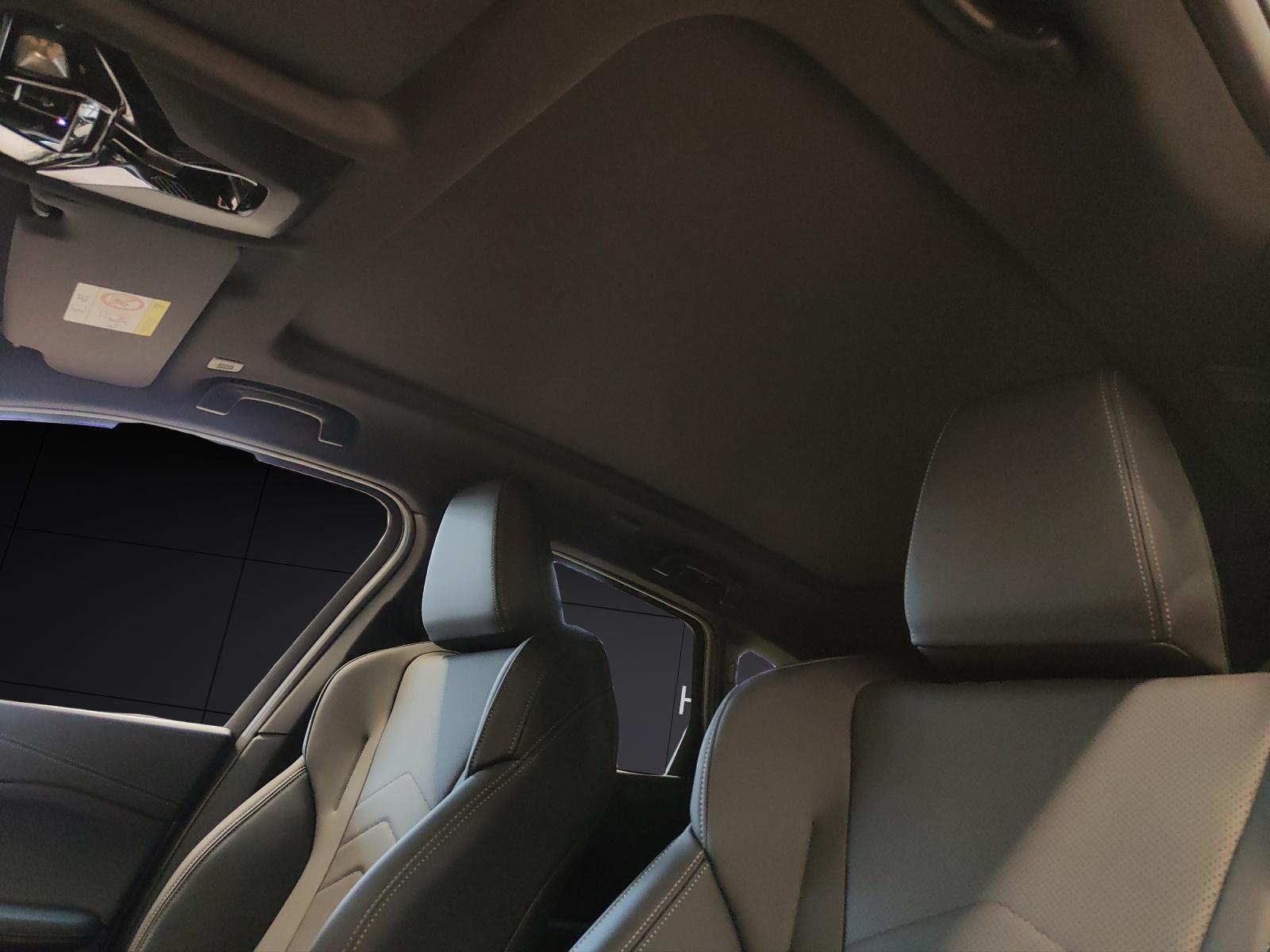 BMW 230e xDrive Active Tourer-image-17