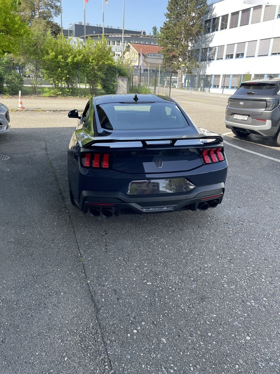 FORD Mustang Coupé 5.0 V8 Dark Horse-image-16