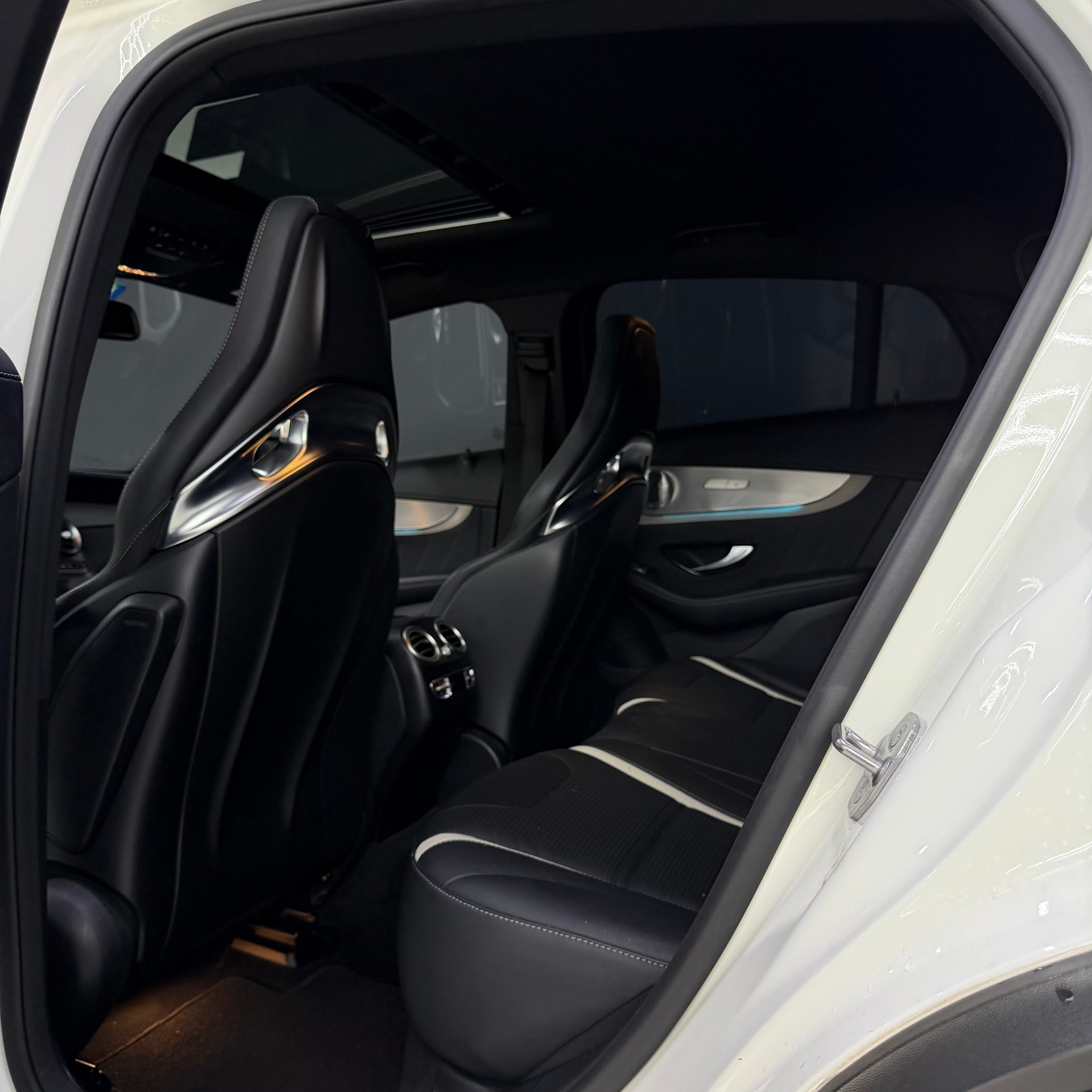MERCEDES-BENZ GLC Coupé 63 S AMG 4Matic+ 9G-Tronic-image-9