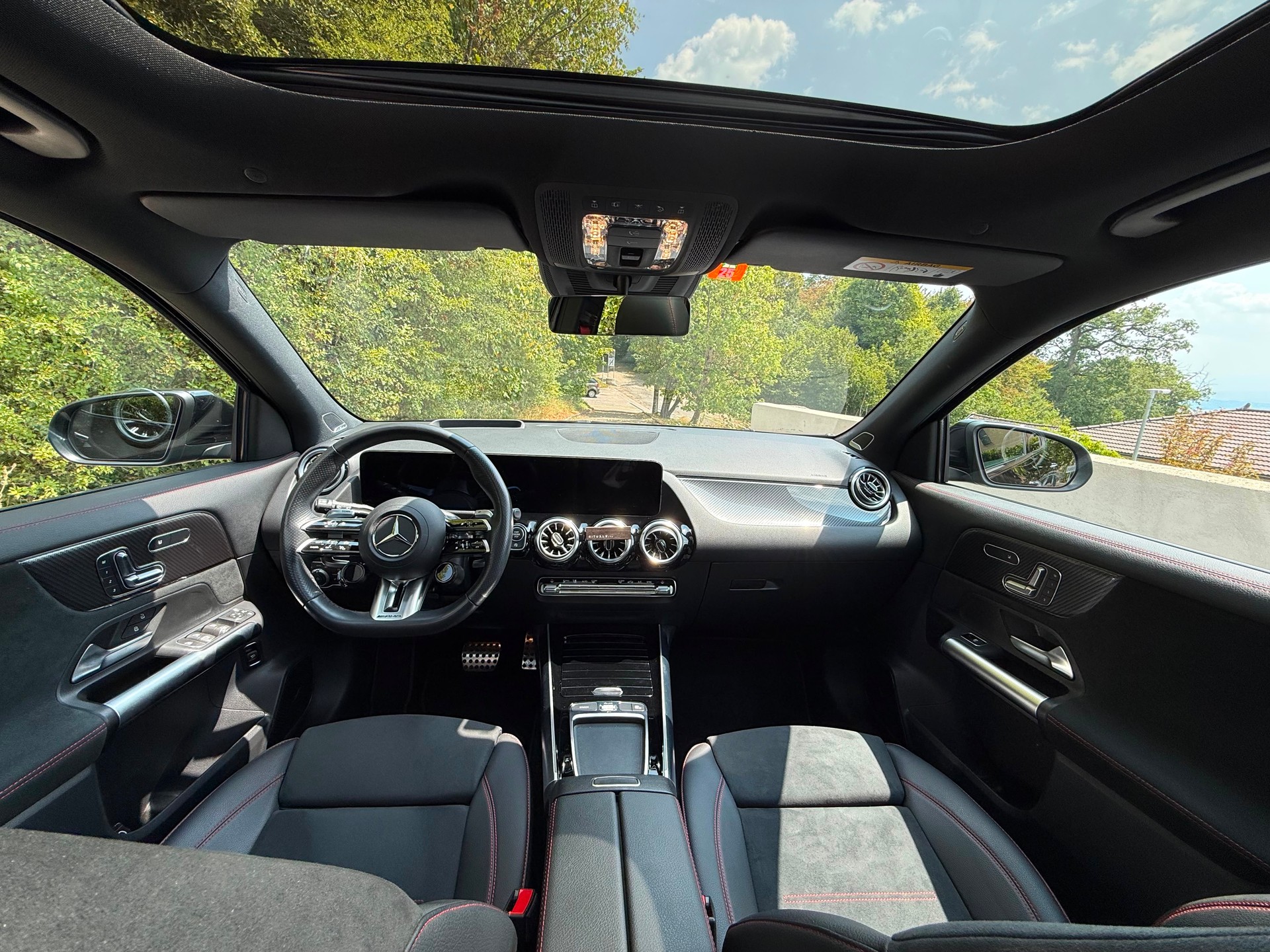 MERCEDES-BENZ GLA35 AMG 4Matic-image-8