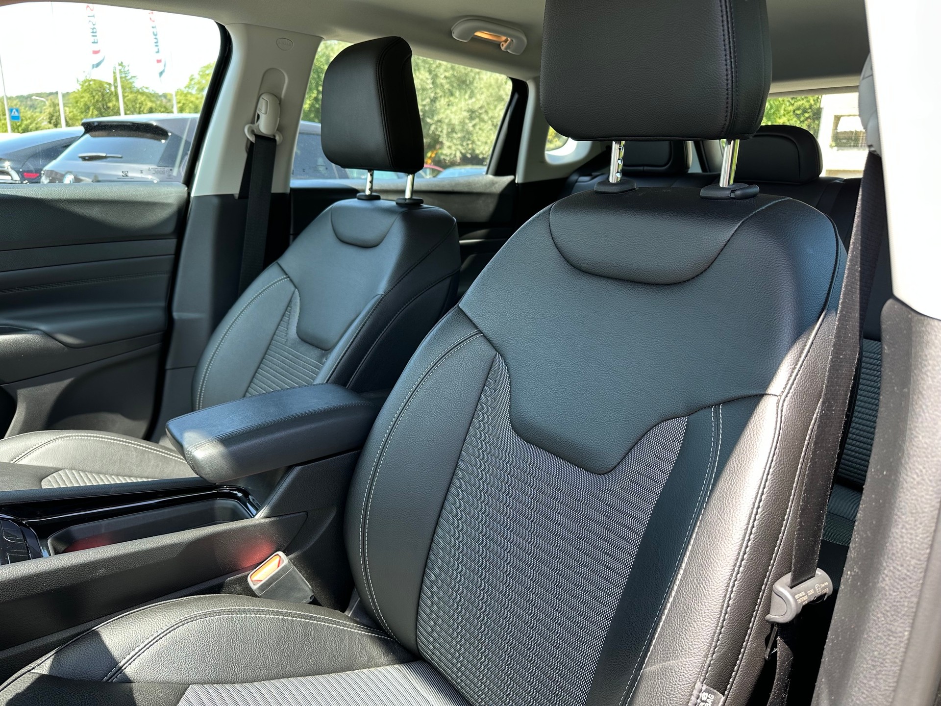 JEEP Compass 4x2 1.5 T MHEV Swiss Altitude-image-6