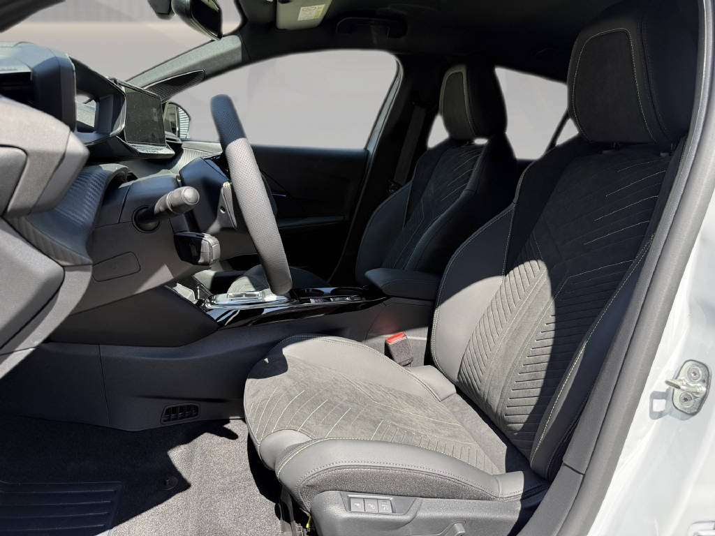 PEUGEOT 208 Hybrid 145 e-DCS6 GT Exclusive-image-5