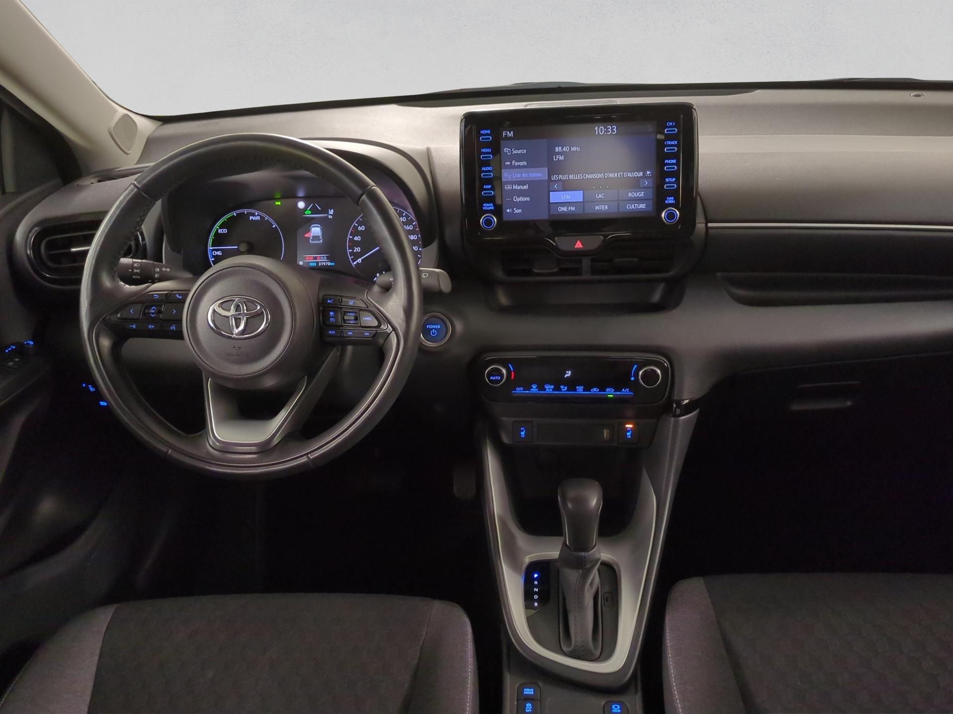 TOYOTA Yaris 1.5 Trend e-CVT-image-13