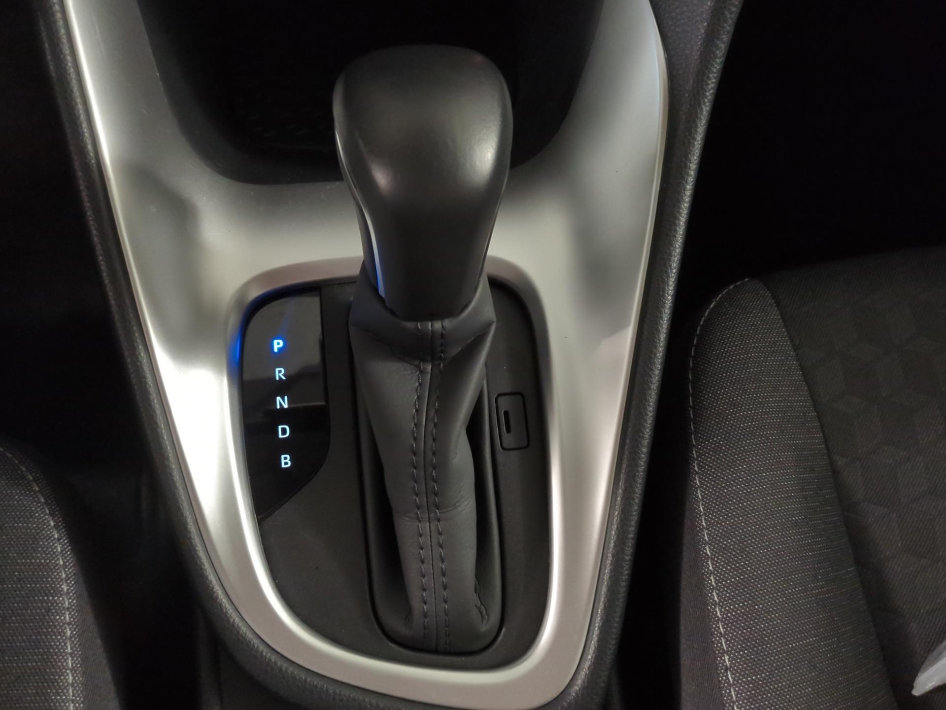 TOYOTA Yaris 1.5 Trend e-CVT-image-23