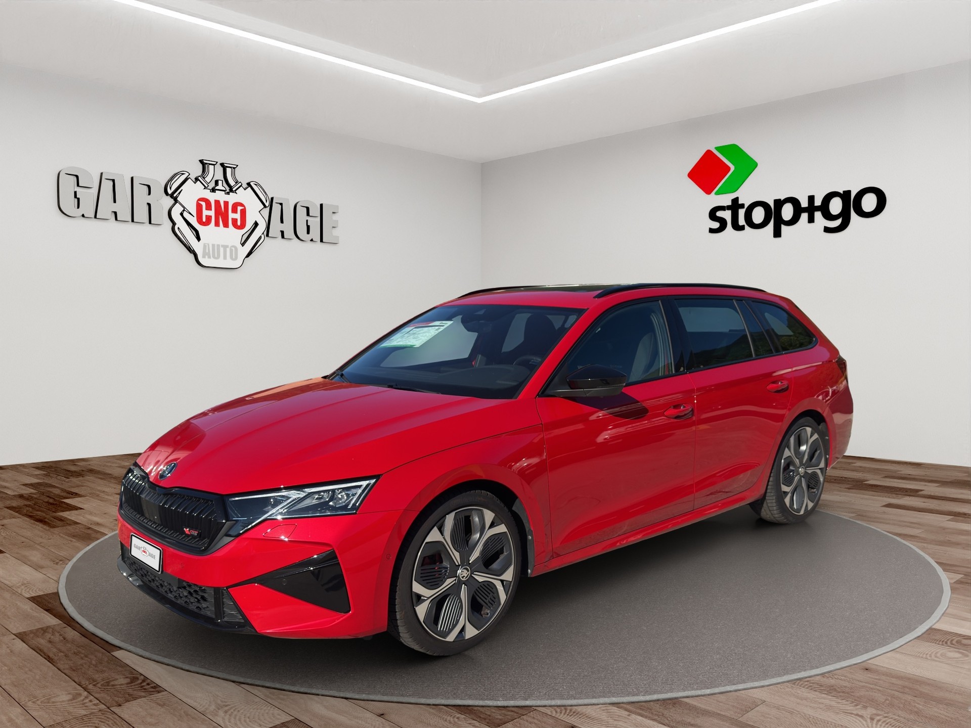 SKODA Octavia Combi 2.0 TSI DSG RS-image-1