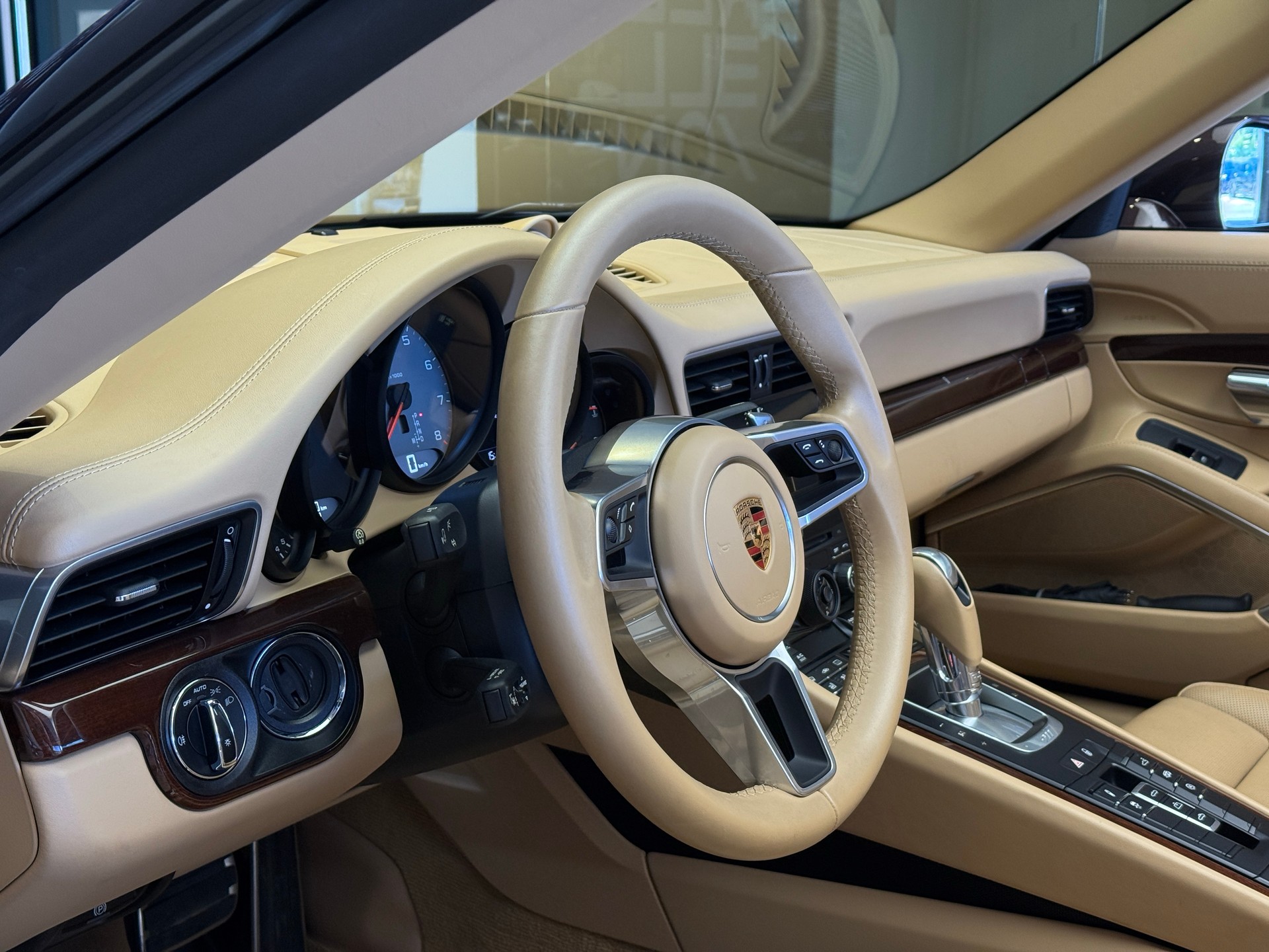 PORSCHE 911 Carrera 4S Cabrio PDK-image-13