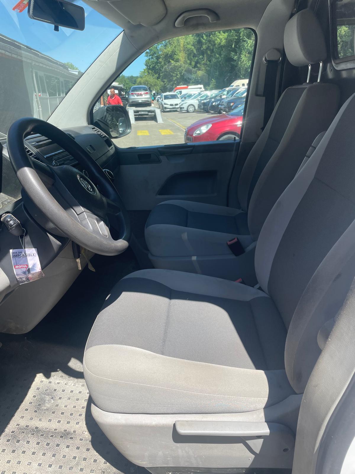 VW T5 2.0 TDI 4Motion-image-10