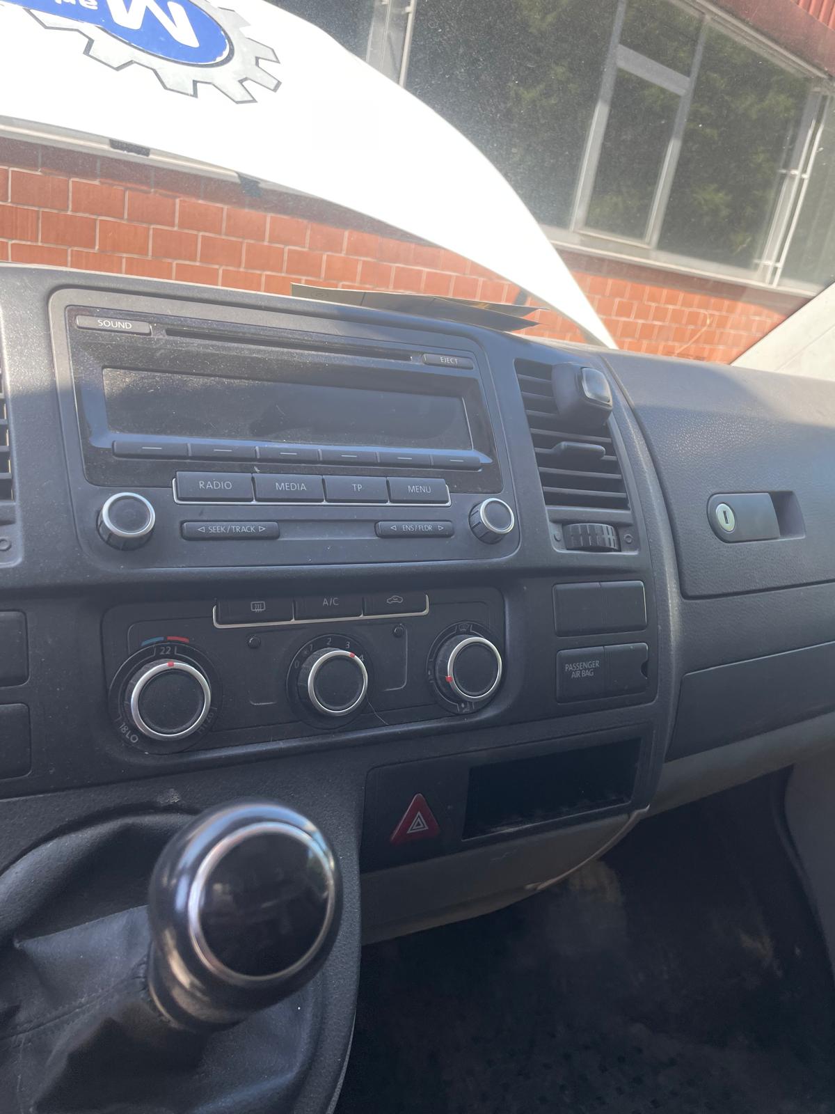 VW T5 2.0 TDI 4Motion-image-2